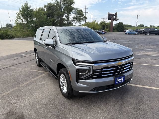 2025 Chevrolet Suburban LT
