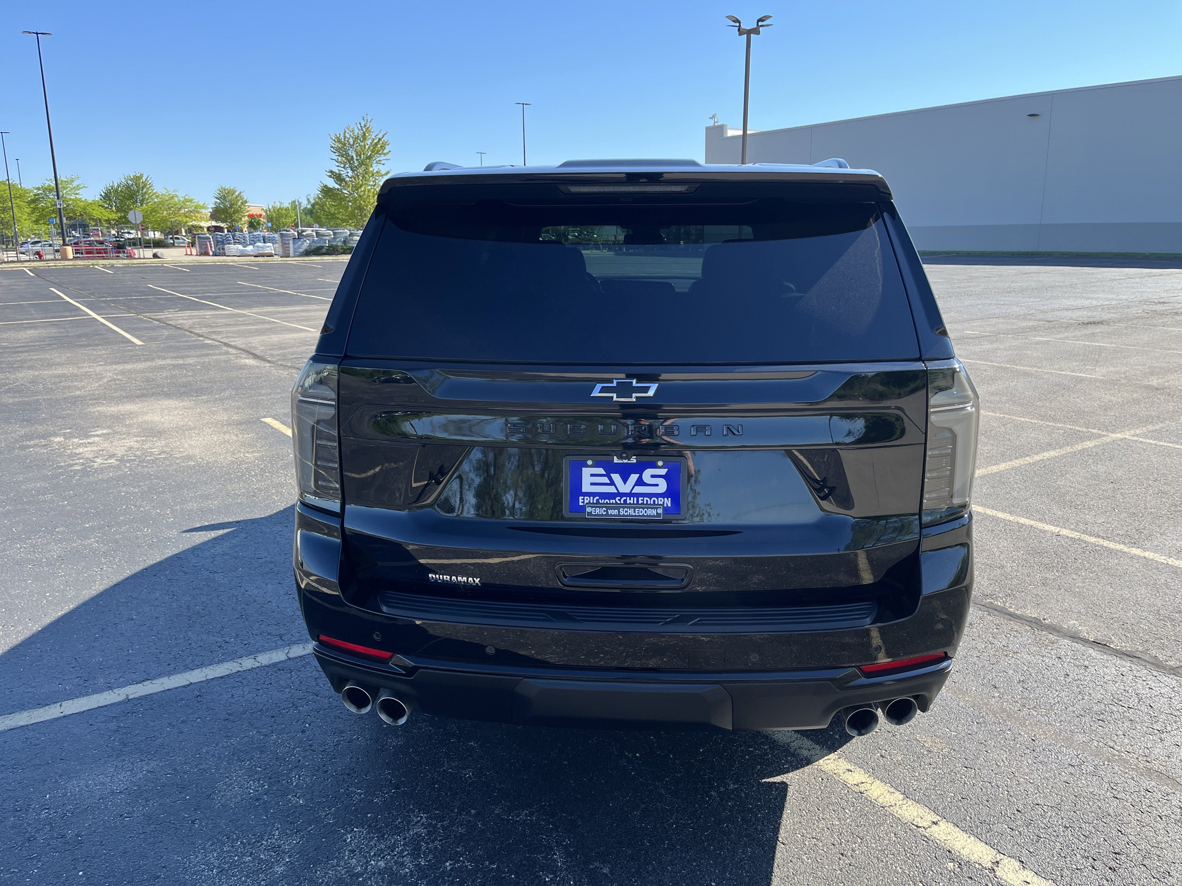 2025 Chevrolet Suburban Z71
