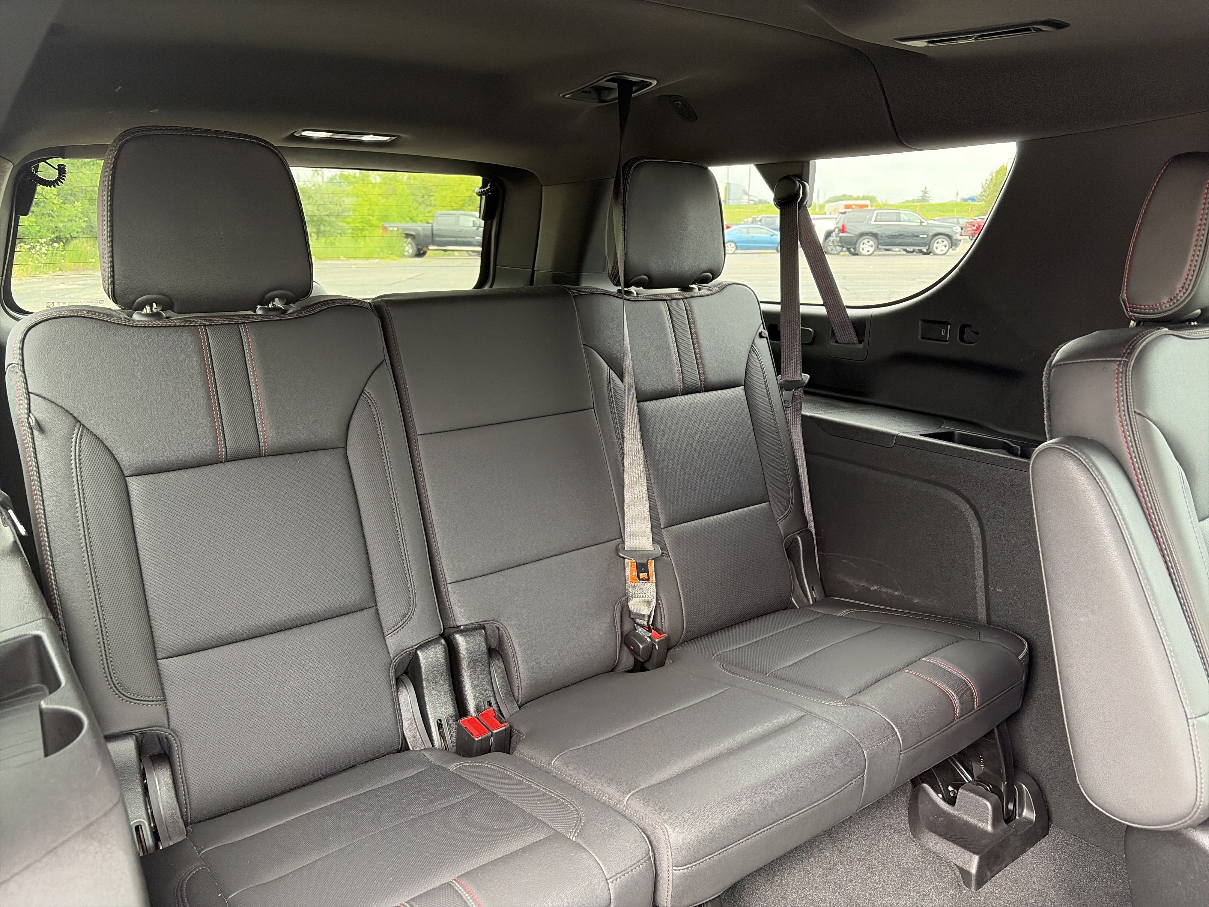 2021 Chevrolet Suburban RST