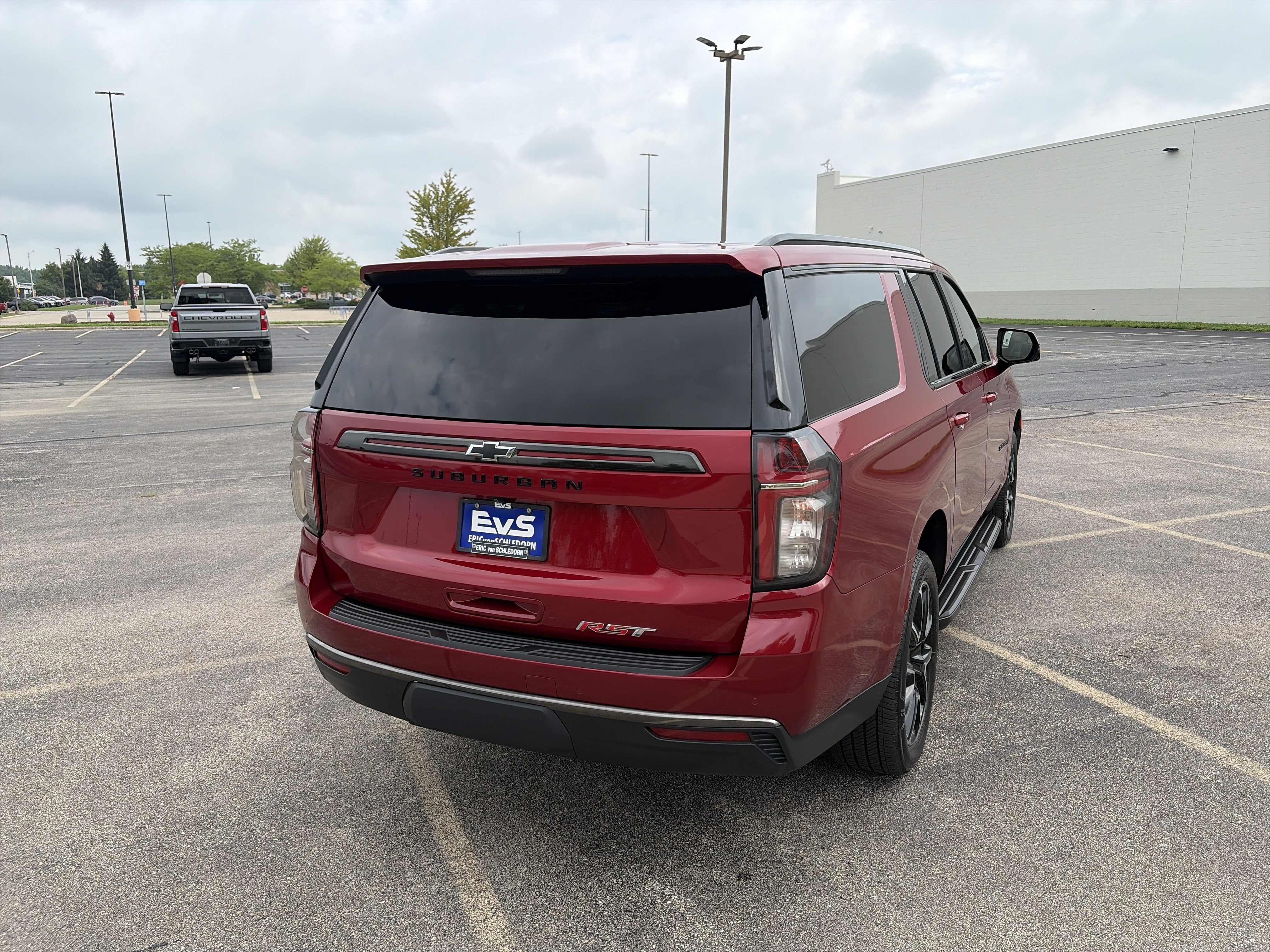 2021 Chevrolet Suburban RST