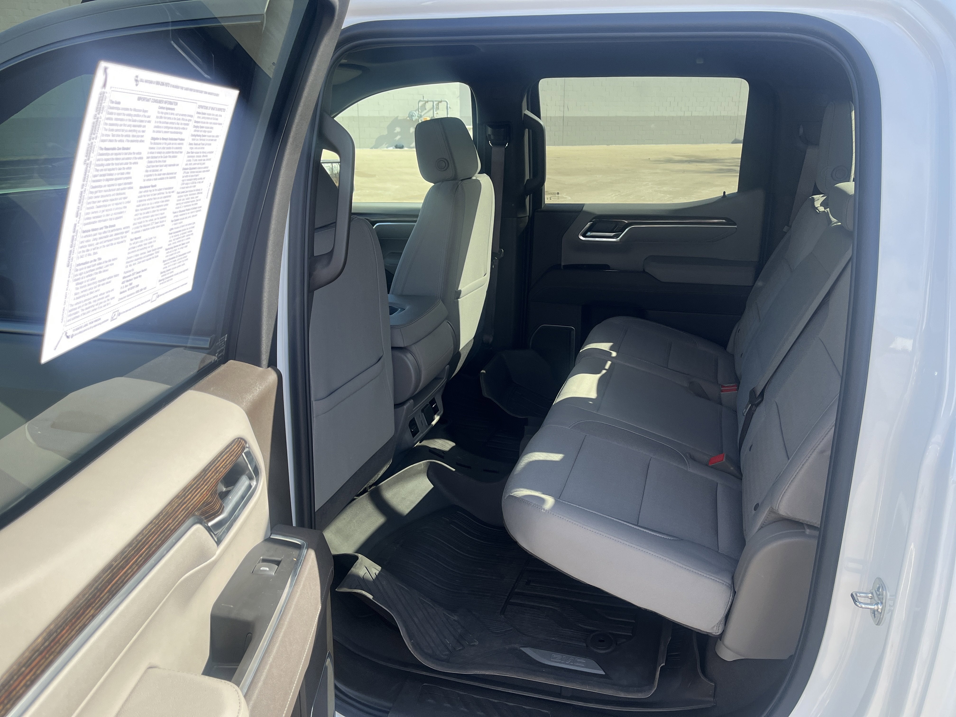 2025 GMC Sierra 1500 SLE