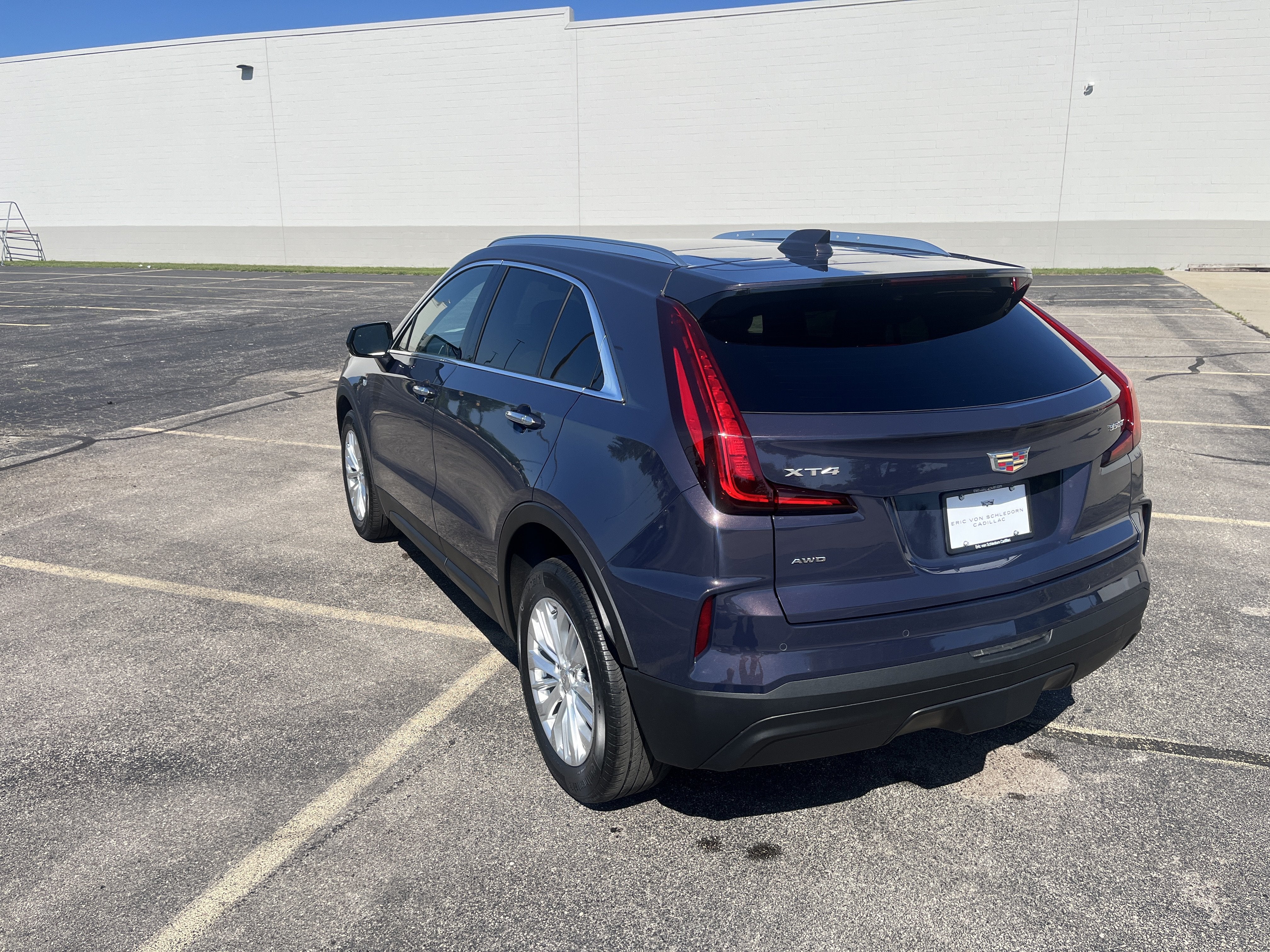 2024 Cadillac XT4 Luxury