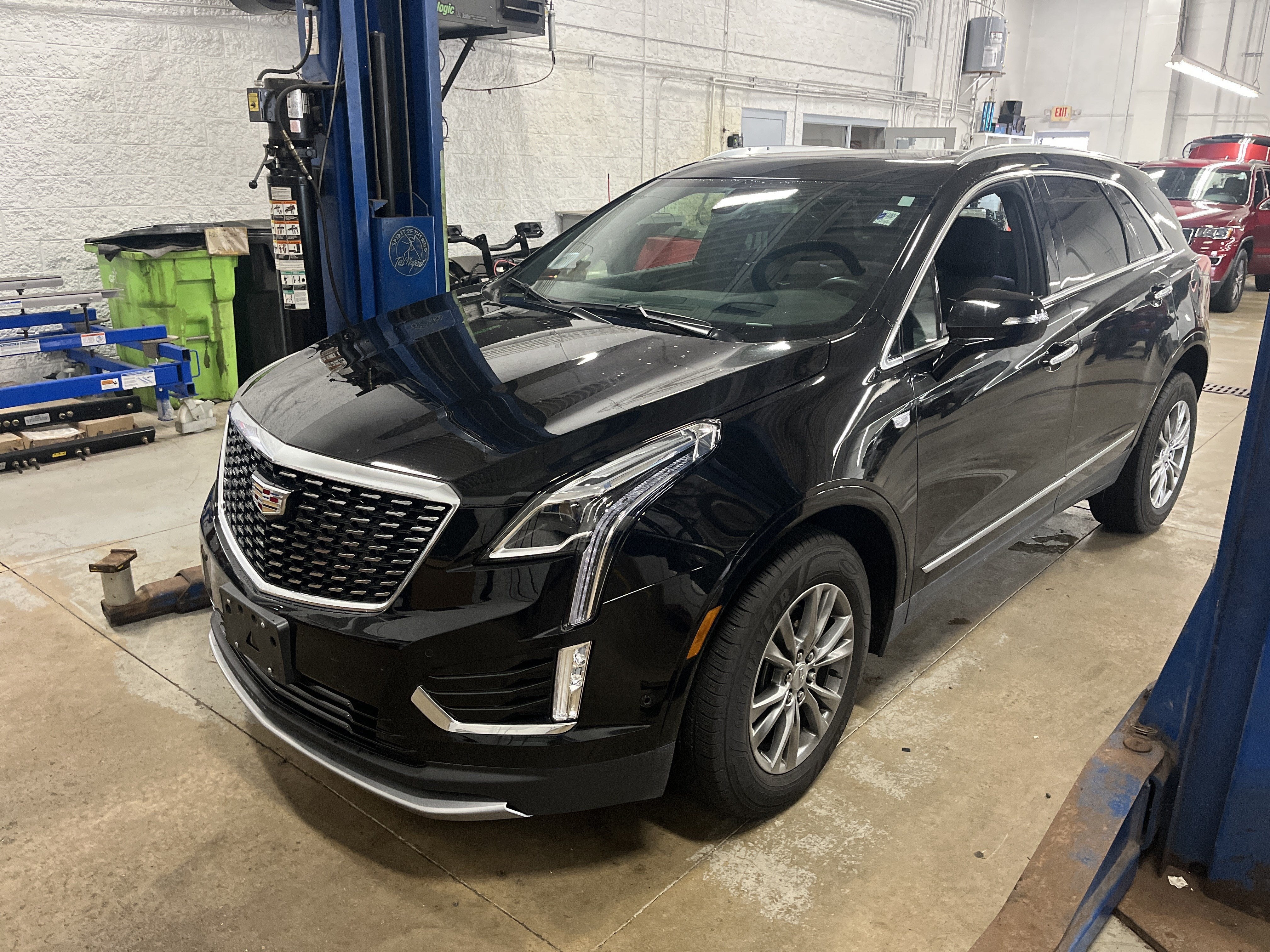 2023 Cadillac XT5 Premium Luxury