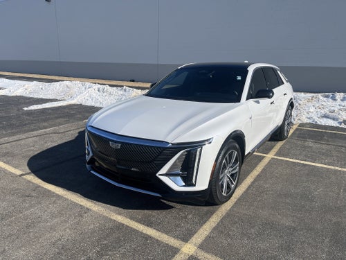 2024 Cadillac LYRIQ Luxury 1