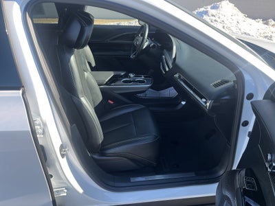 2024 Cadillac LYRIQ Luxury 1