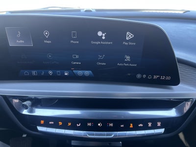 2024 Cadillac LYRIQ Luxury 1