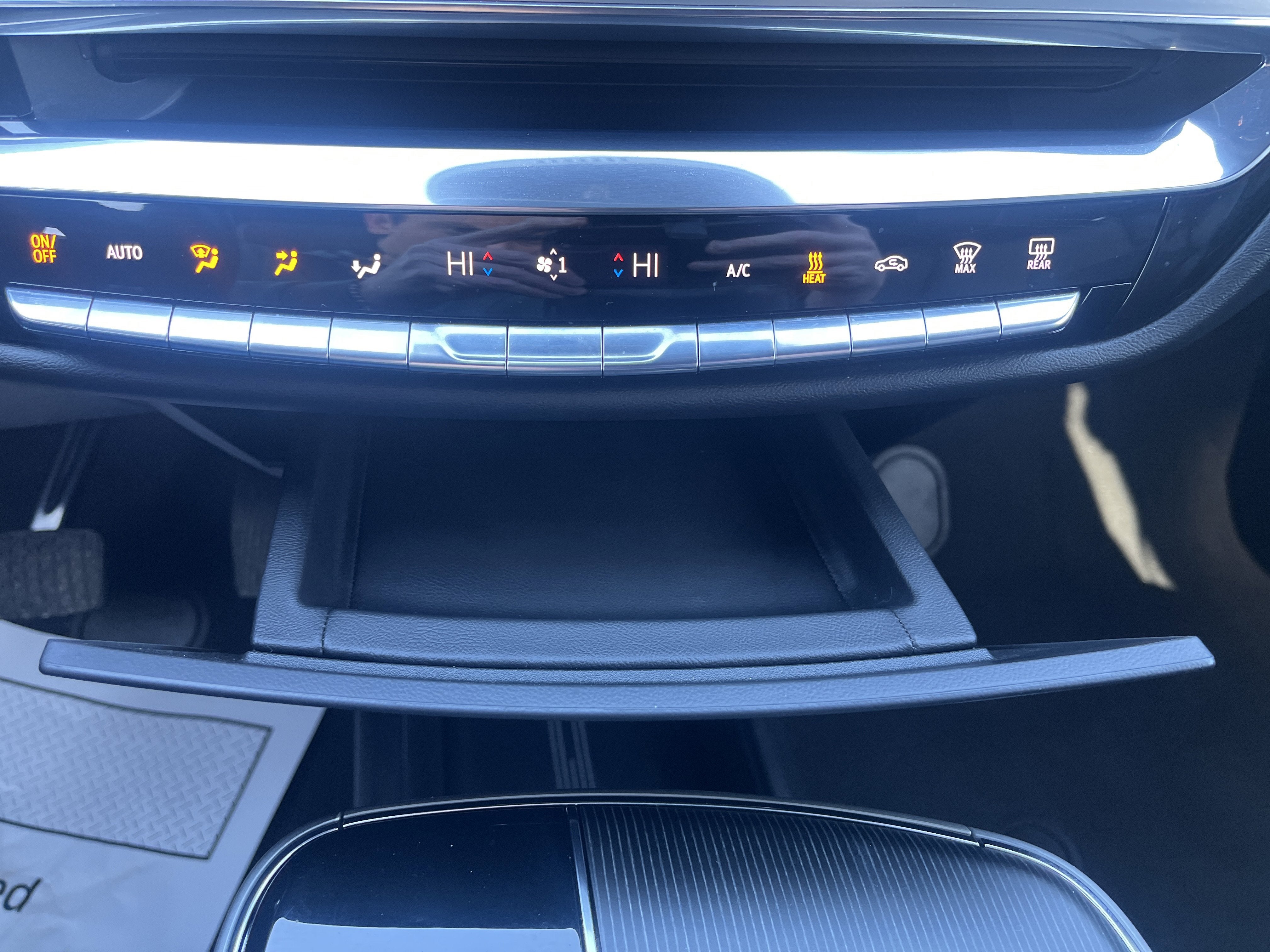 2024 Cadillac LYRIQ Luxury 1