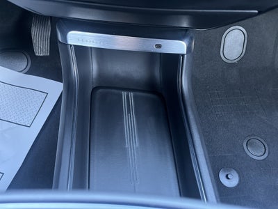 2024 Cadillac LYRIQ Luxury 1