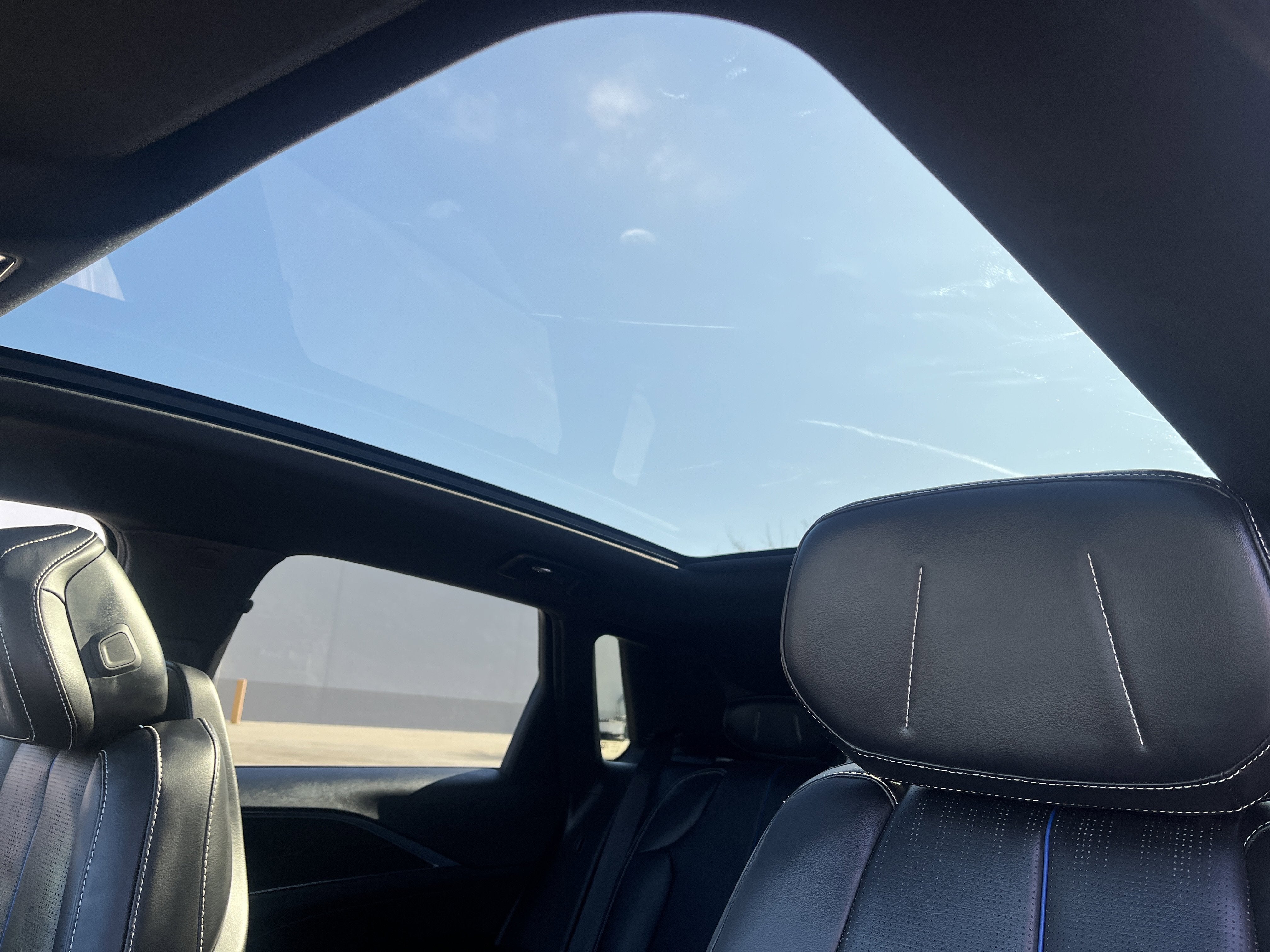 2024 Cadillac LYRIQ Luxury 1