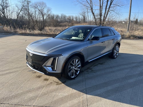 2024 Cadillac LYRIQ Luxury 3