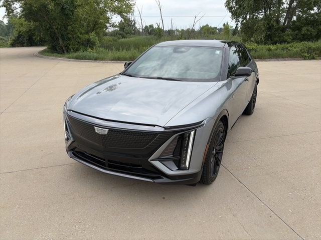 2025 Cadillac LYRIQ Sport 1