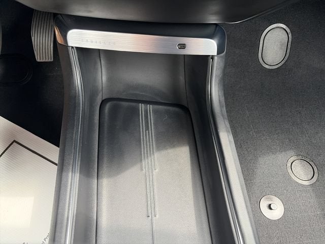 2025 Cadillac LYRIQ Sport 1