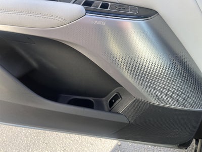 2024 Cadillac LYRIQ Sport 2