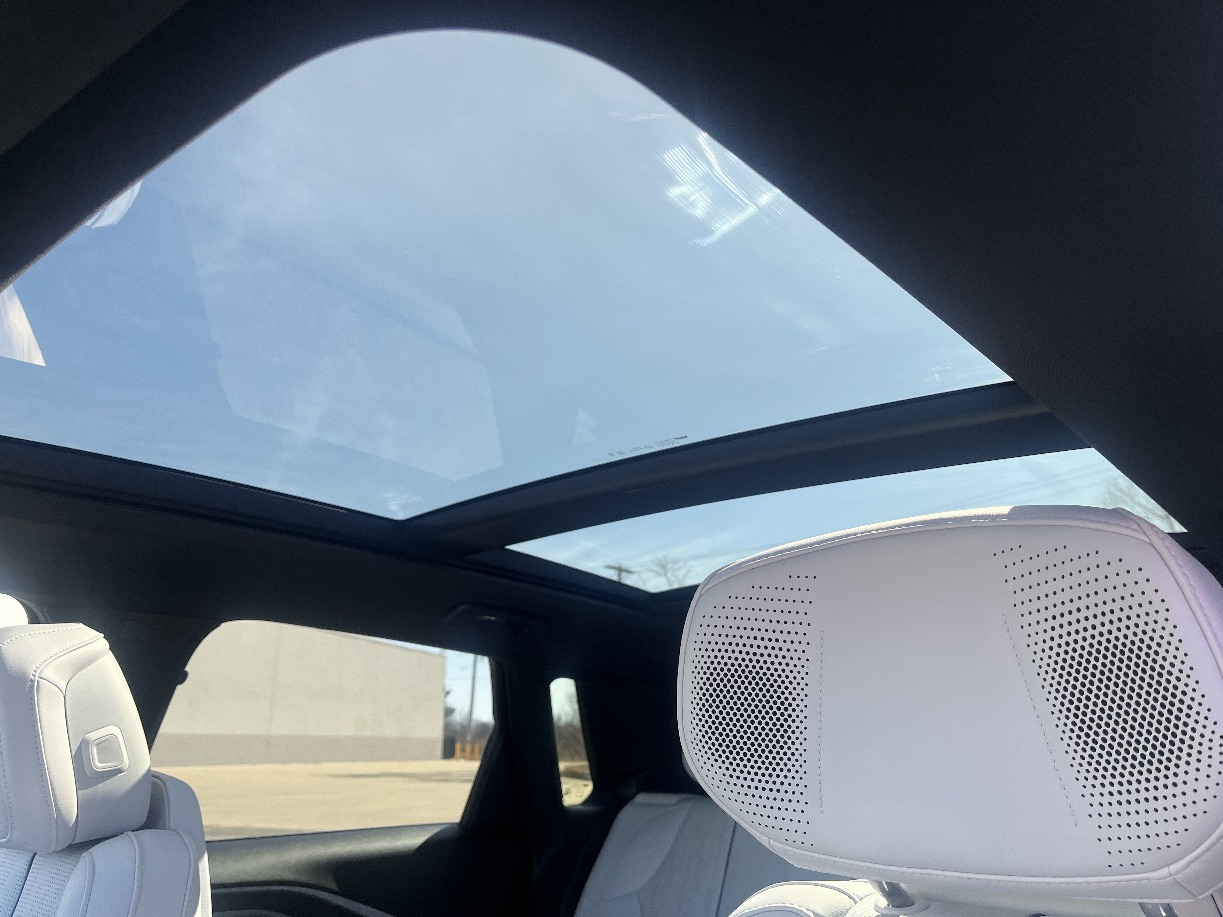 2024 Cadillac LYRIQ Sport 2