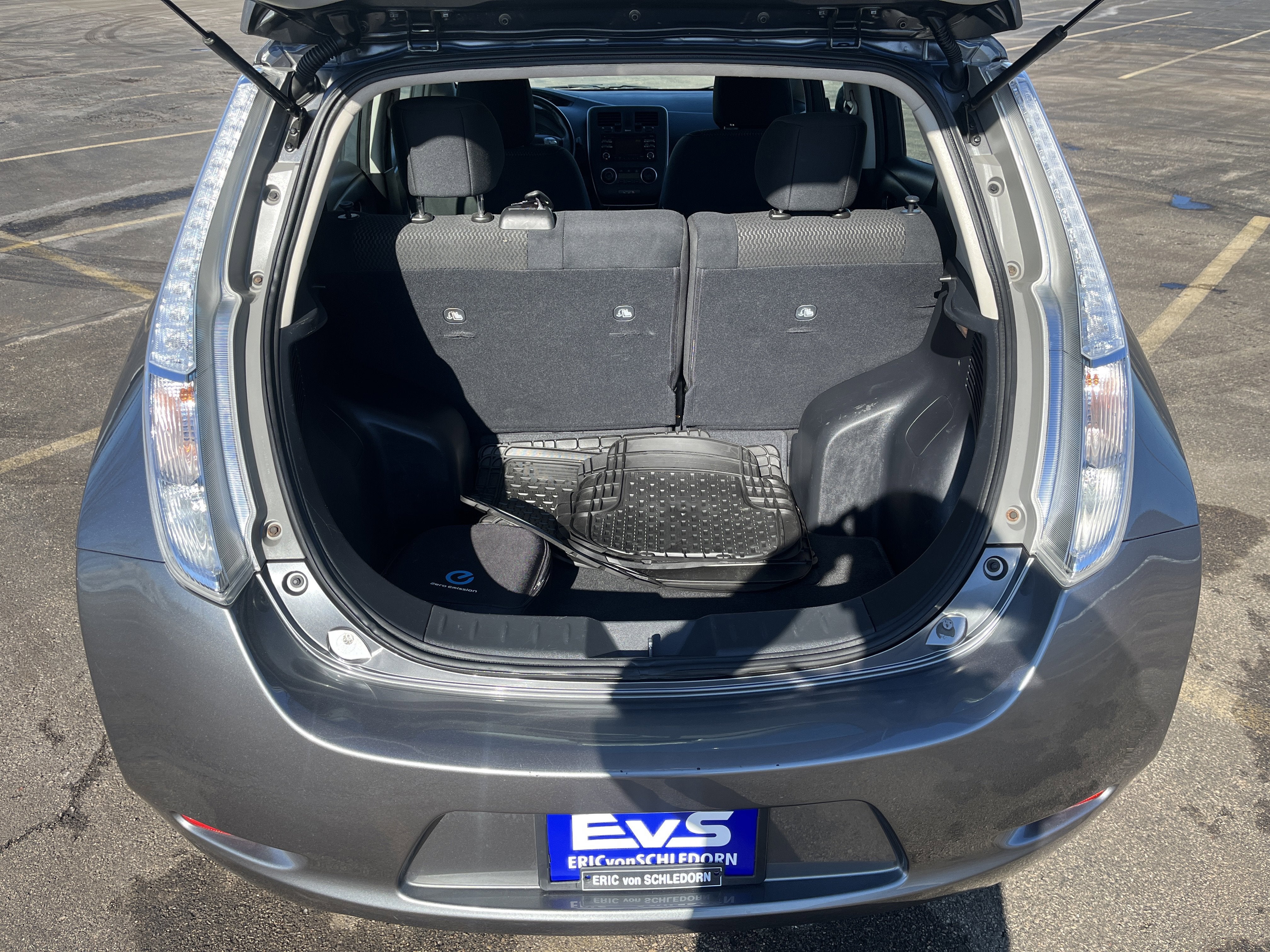 2015 Nissan LEAF S