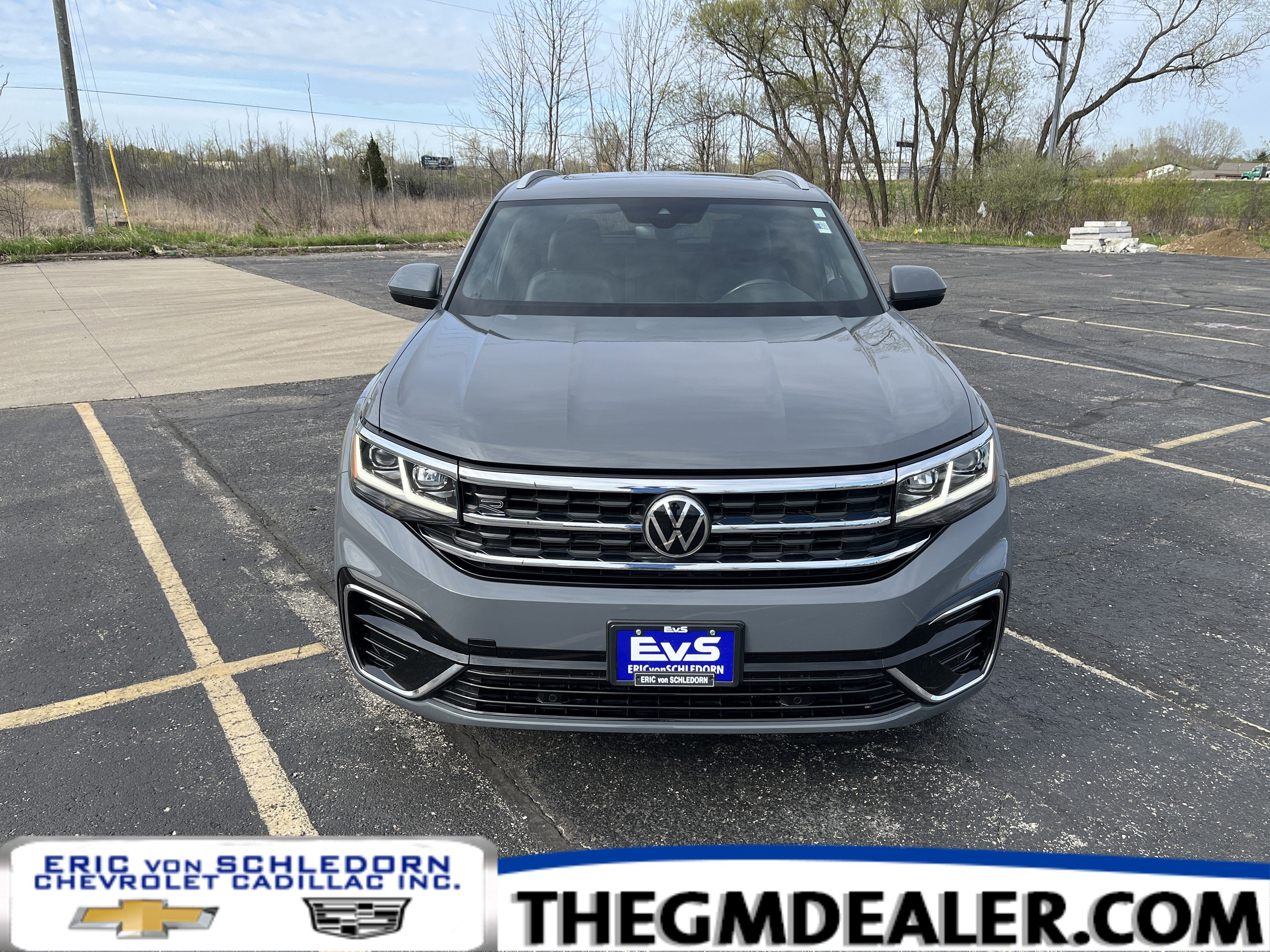 2022 Volkswagen Atlas Cross Sport SEL R-Line