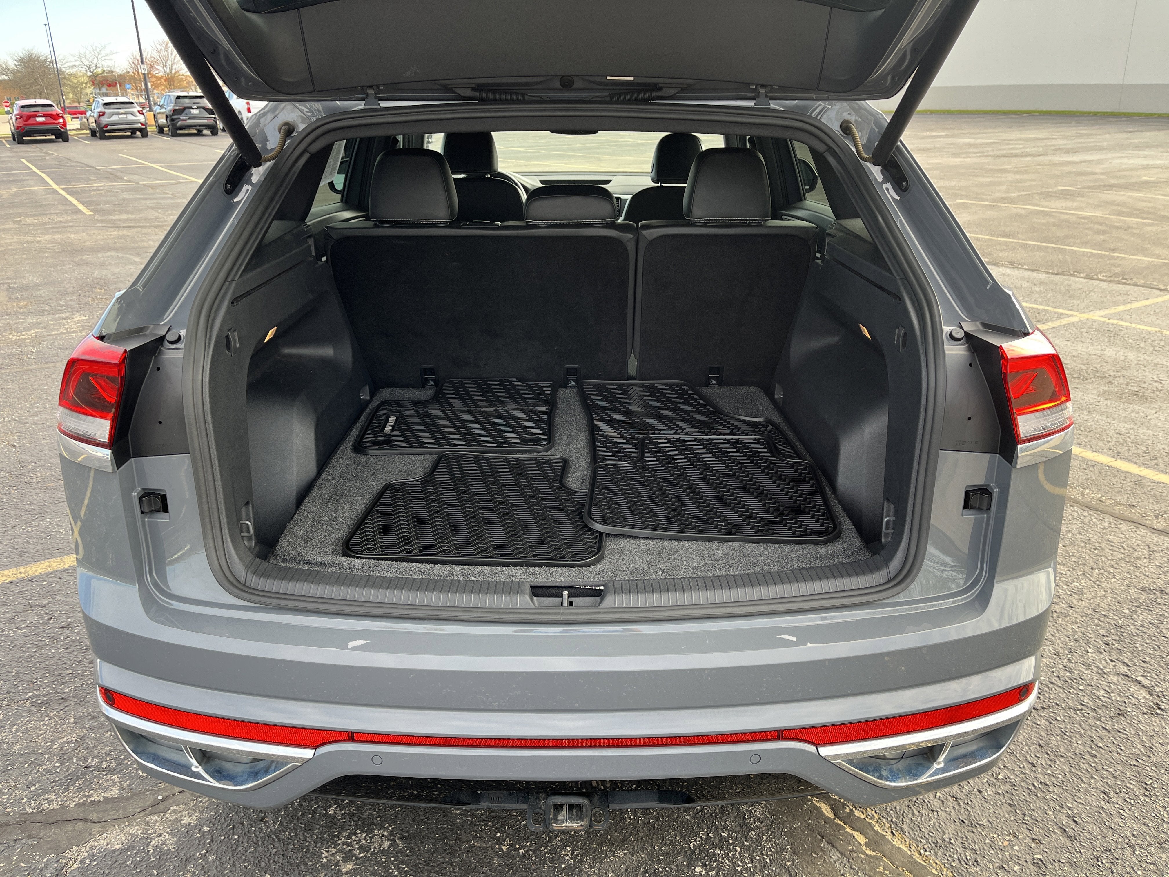 2022 Volkswagen Atlas Cross Sport 3.6L V6 SEL R-Line