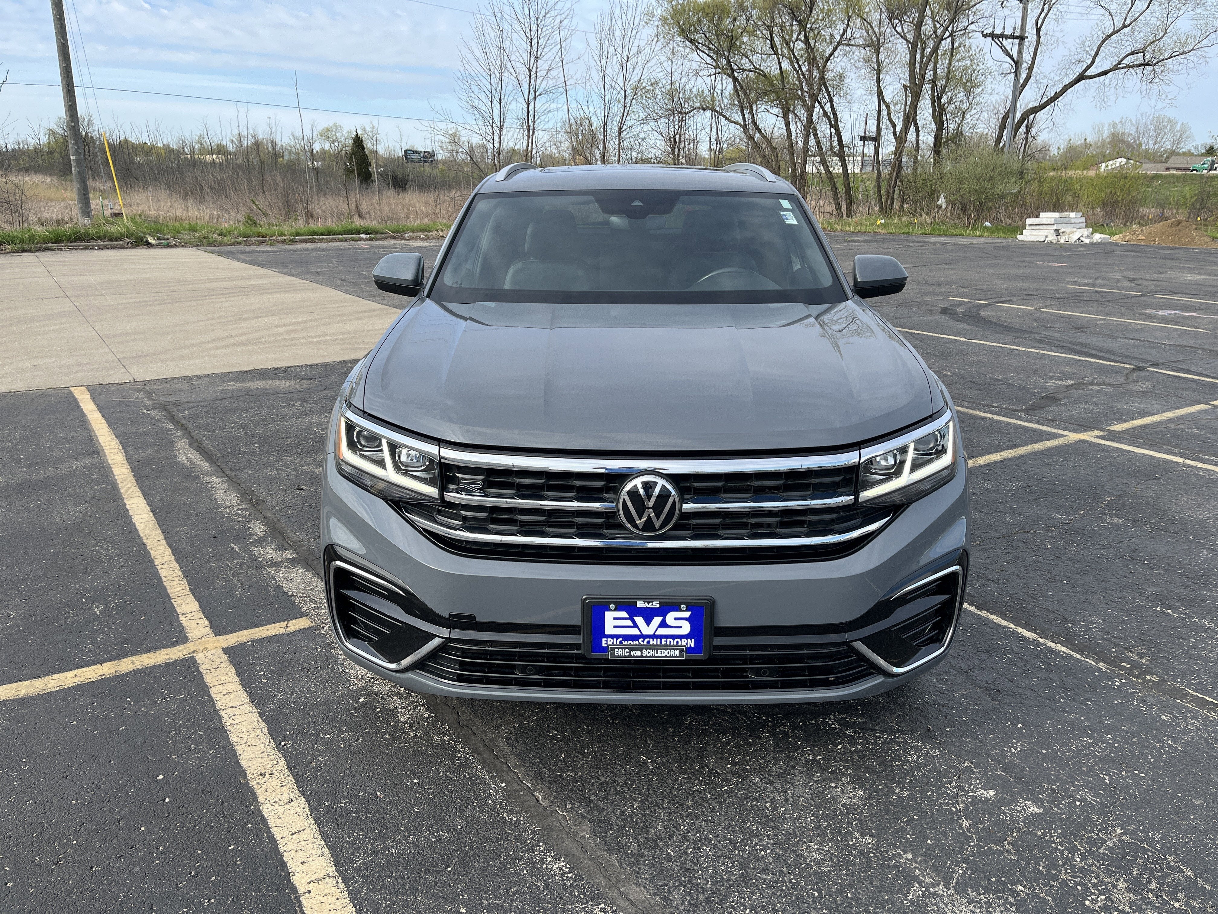 2022 Volkswagen Atlas Cross Sport 3.6L V6 SEL R-Line