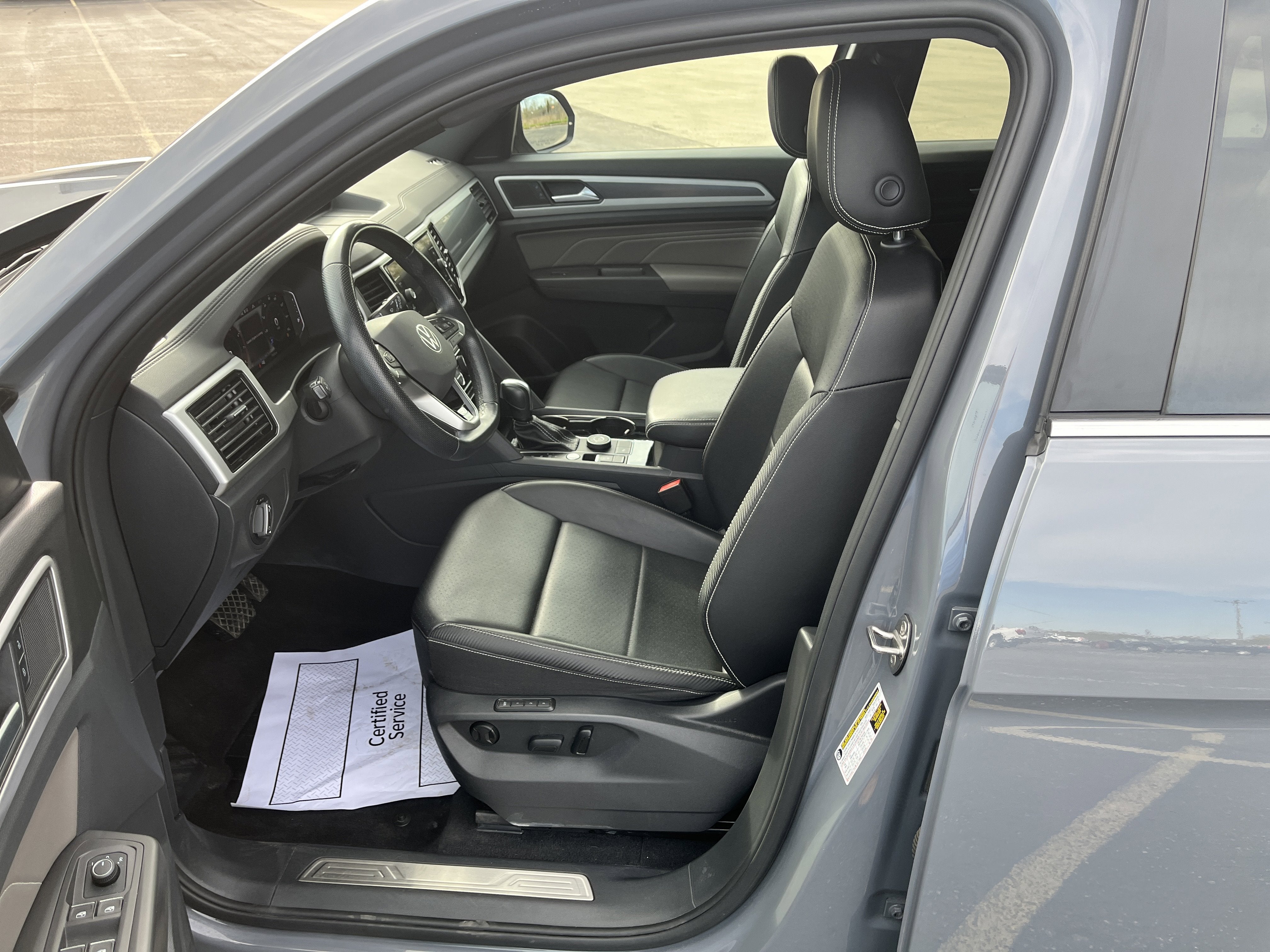 2022 Volkswagen Atlas Cross Sport 3.6L V6 SEL R-Line