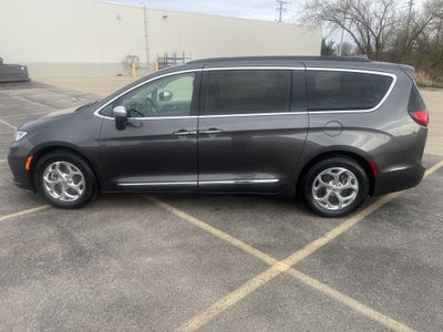 2022 Chrysler Pacifica Limited