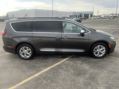 2022 Chrysler Pacifica Limited