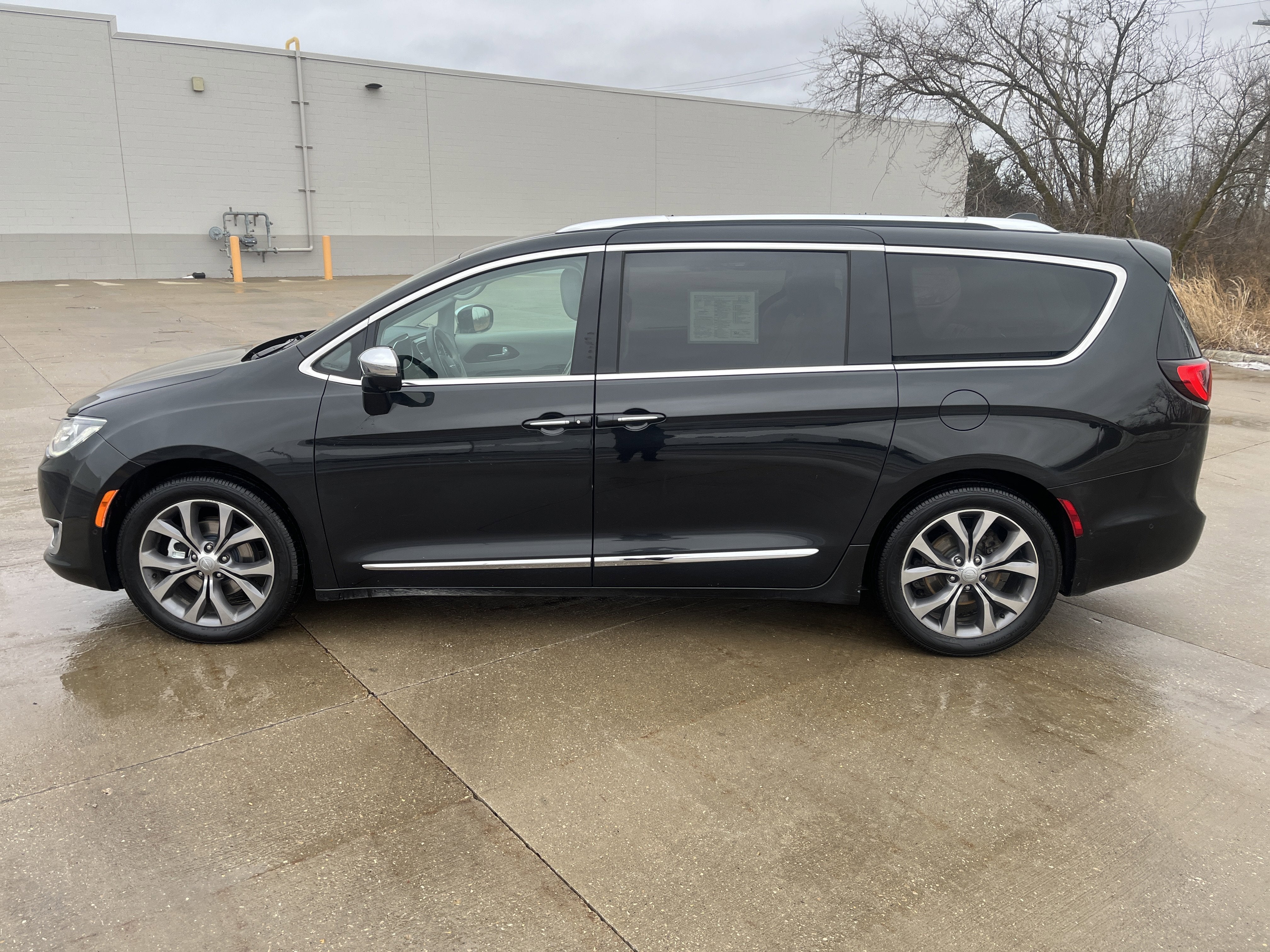 2017 Chrysler Pacifica Limited