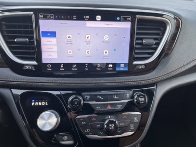 2021 Chrysler Pacifica Hybrid Pinnacle