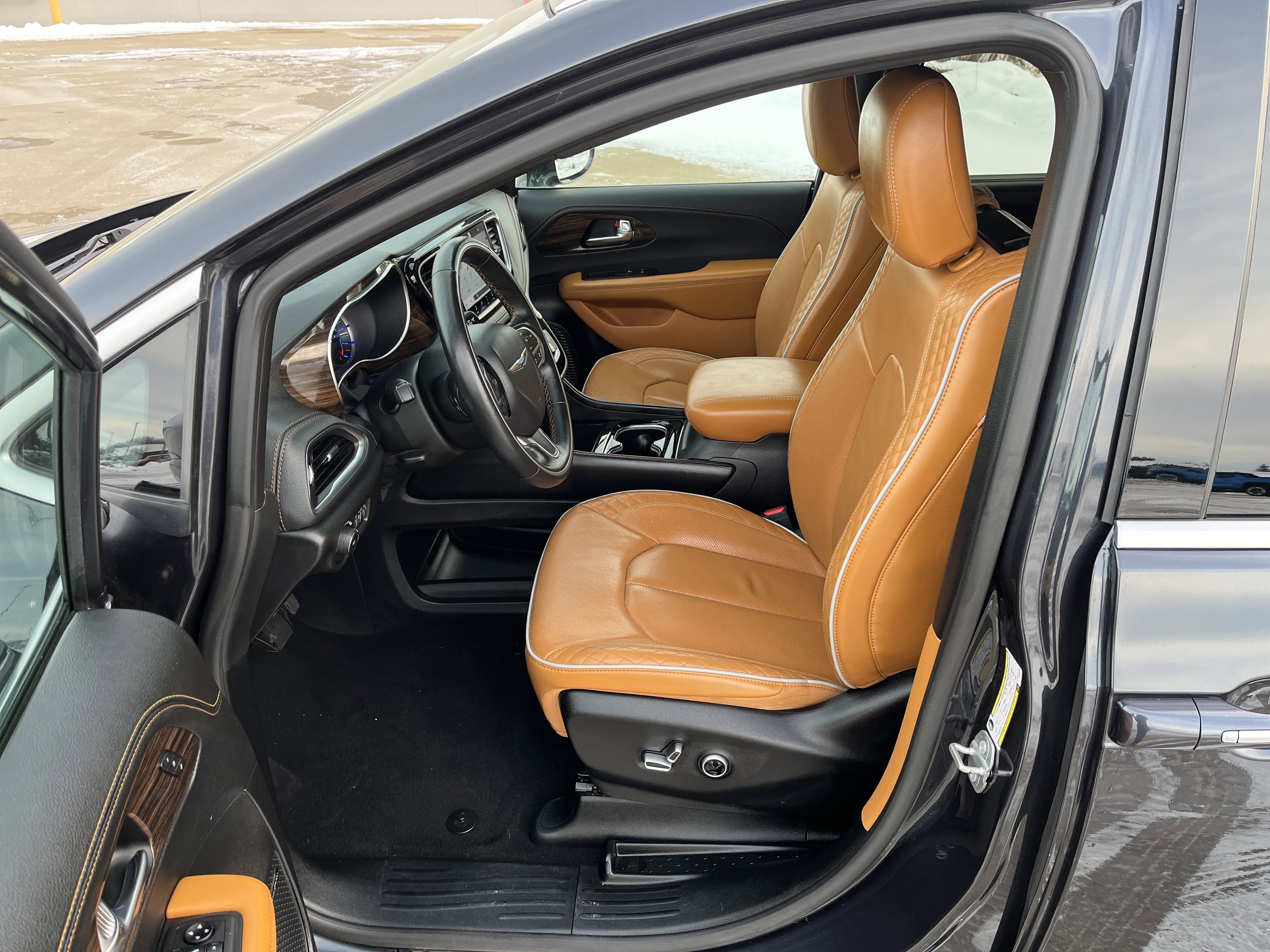 2021 Chrysler Pacifica Hybrid Pinnacle