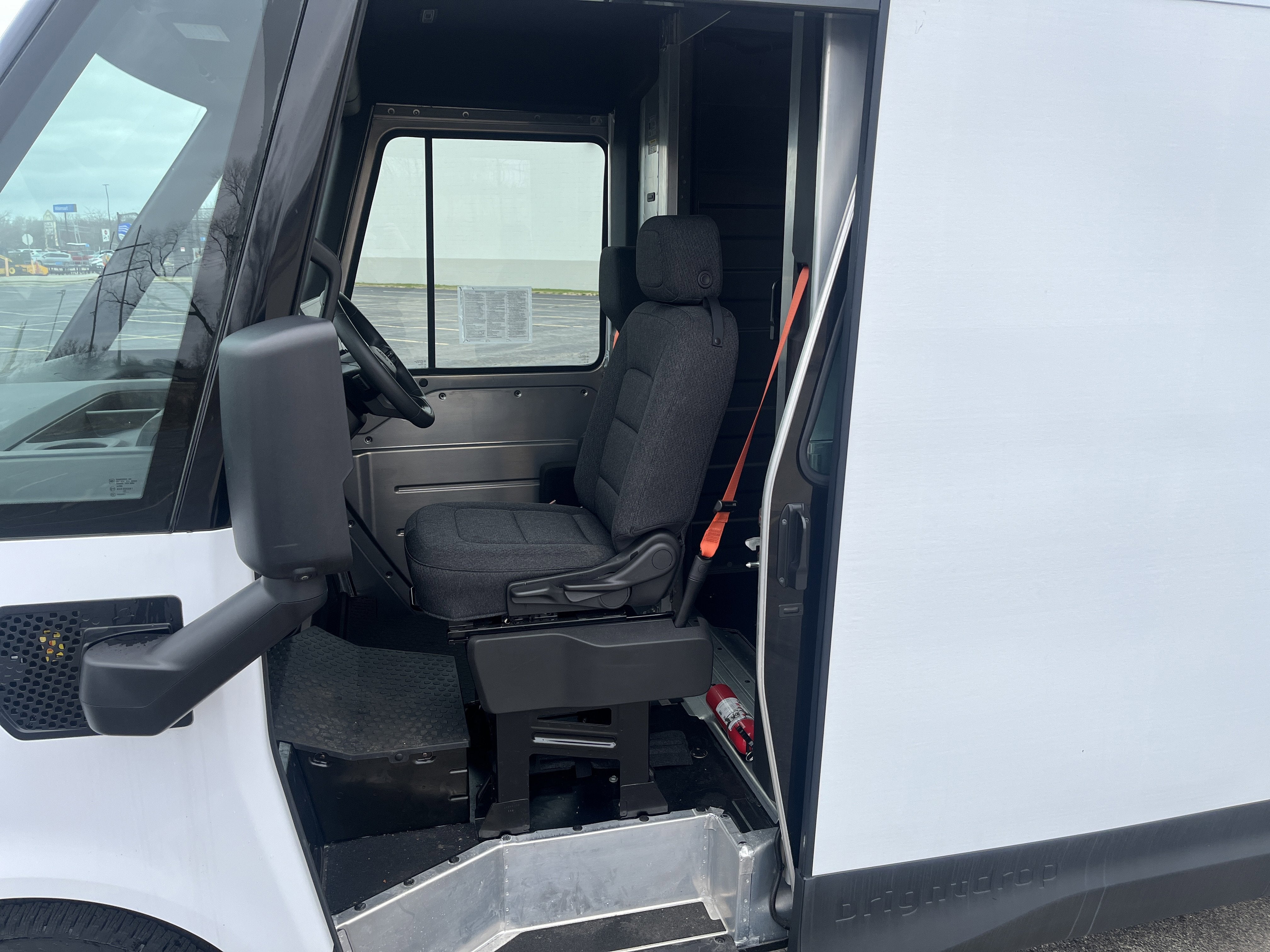 2024 BrightDrop Zevo 600 EJY