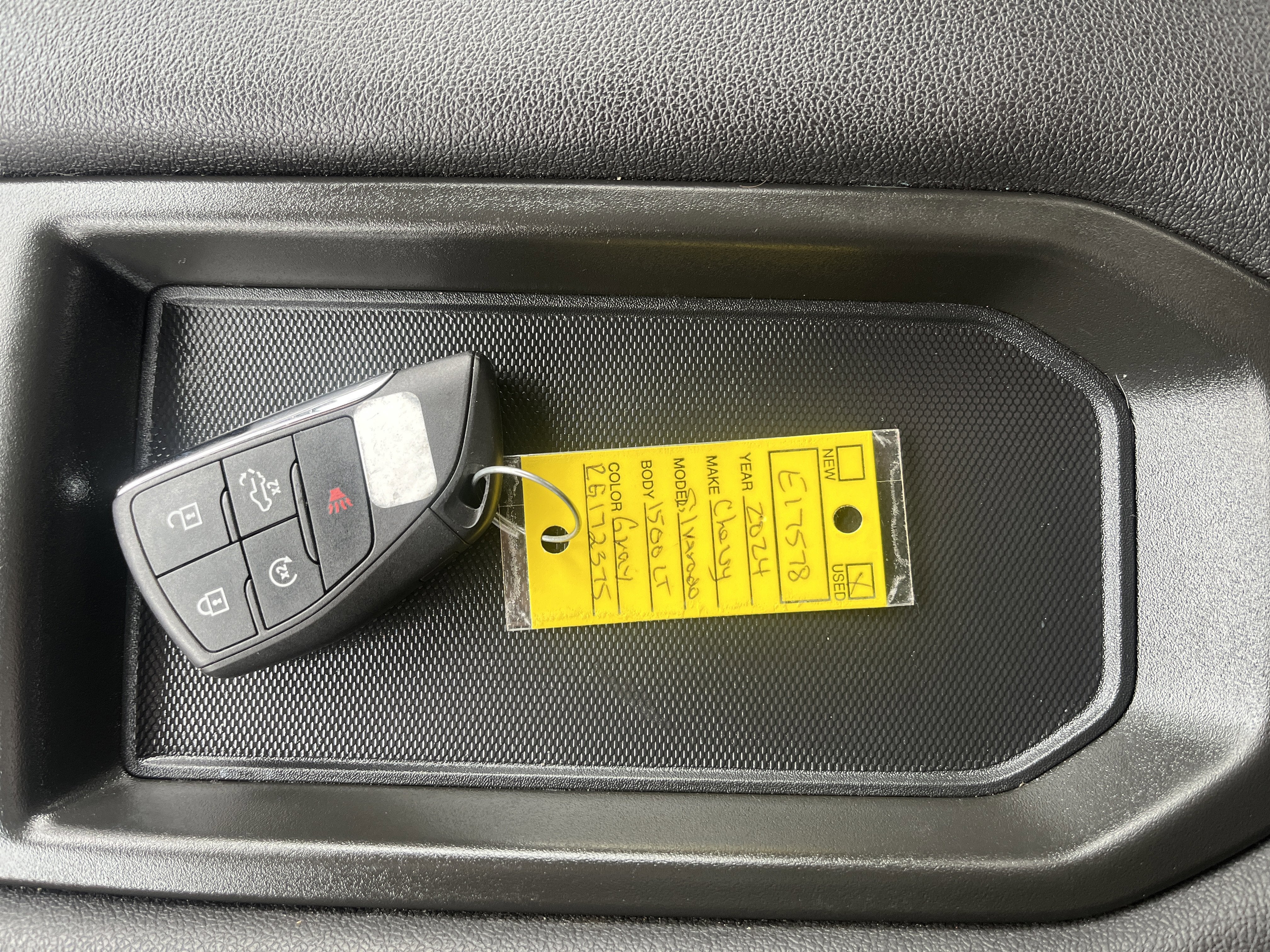 2024 Chevrolet Silverado 1500 LT (2FL)