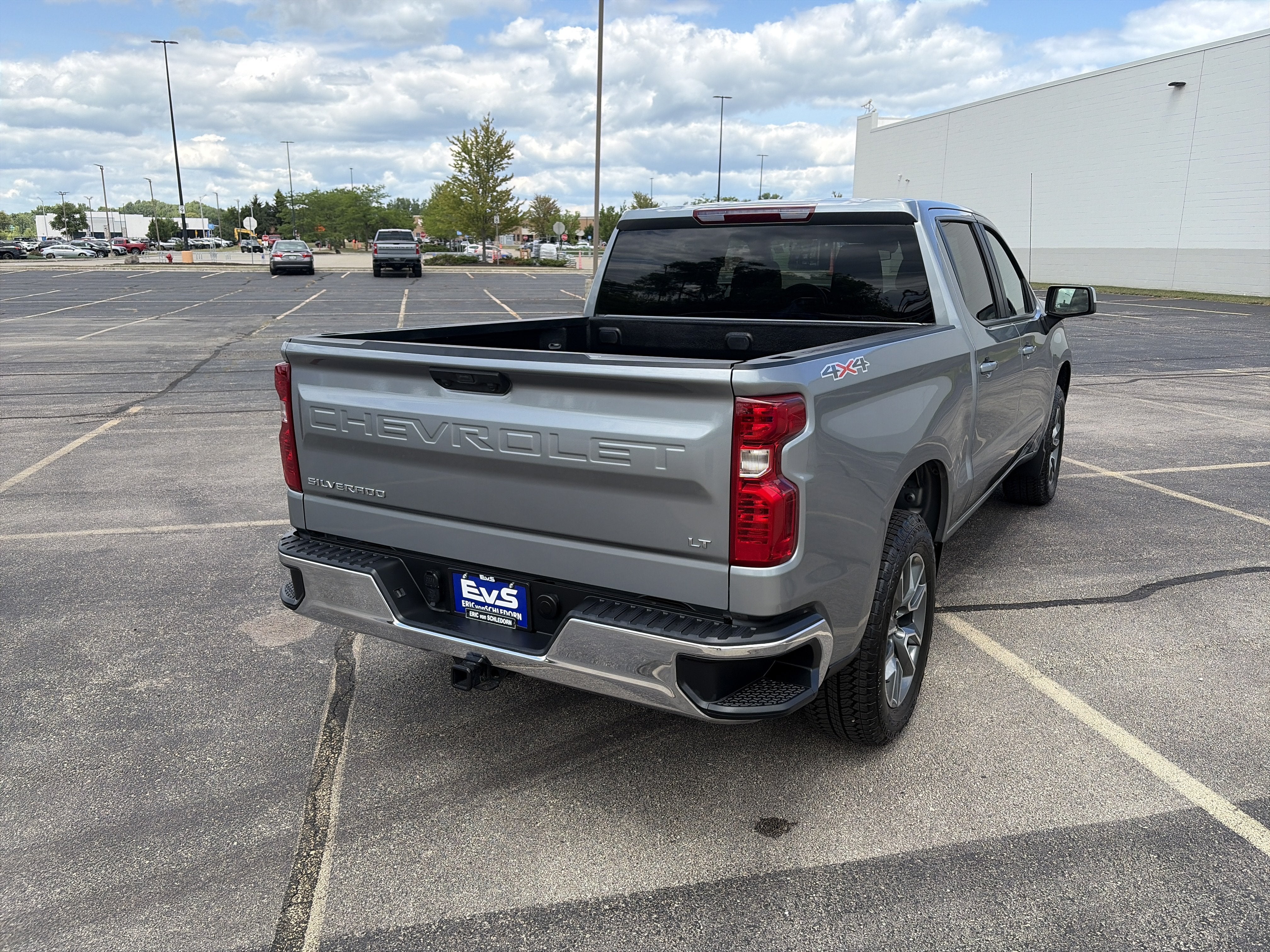 2026 Chevrolet Silverado 1500 LT (2FL)