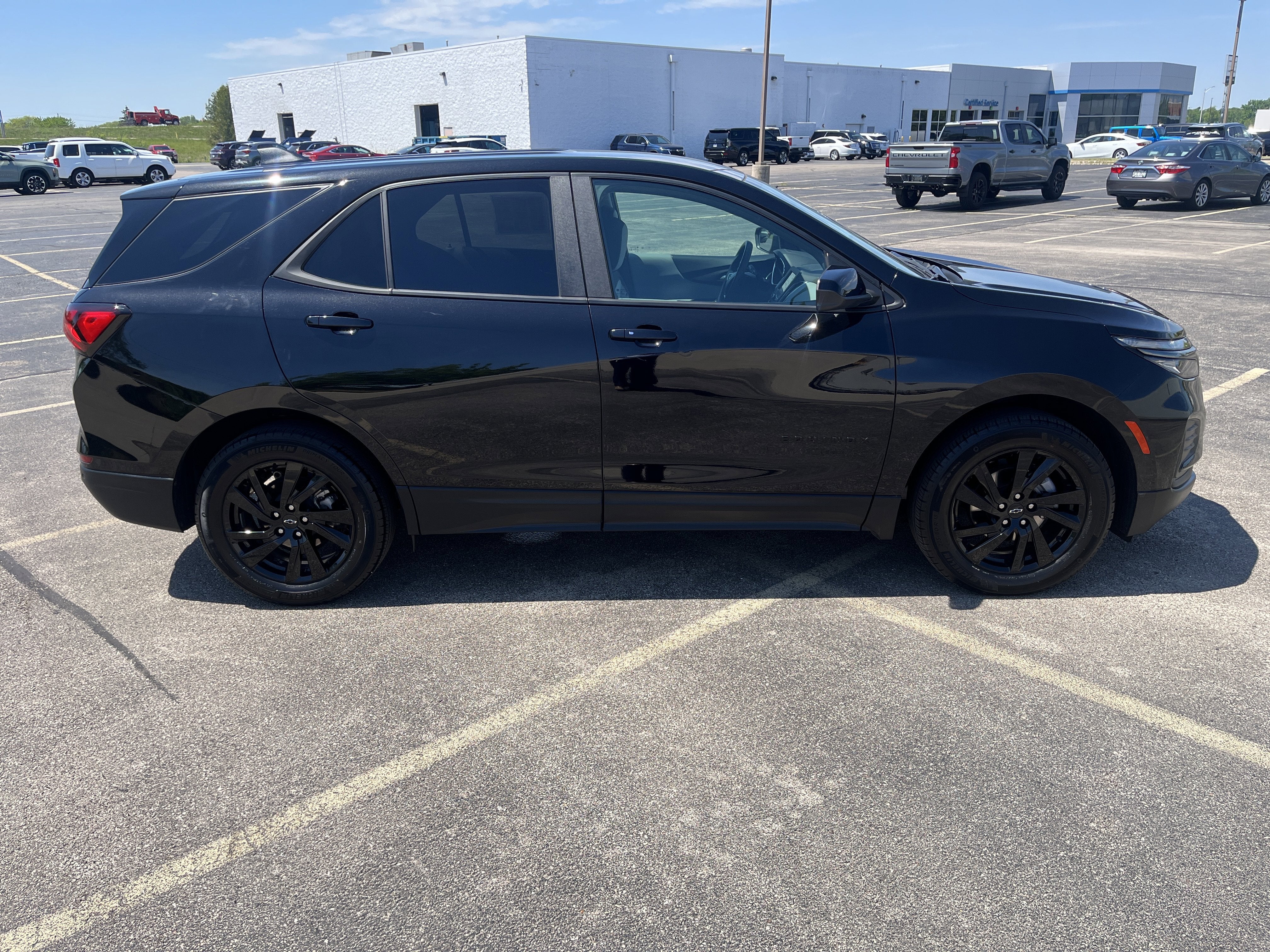 2024 Chevrolet Equinox LS
