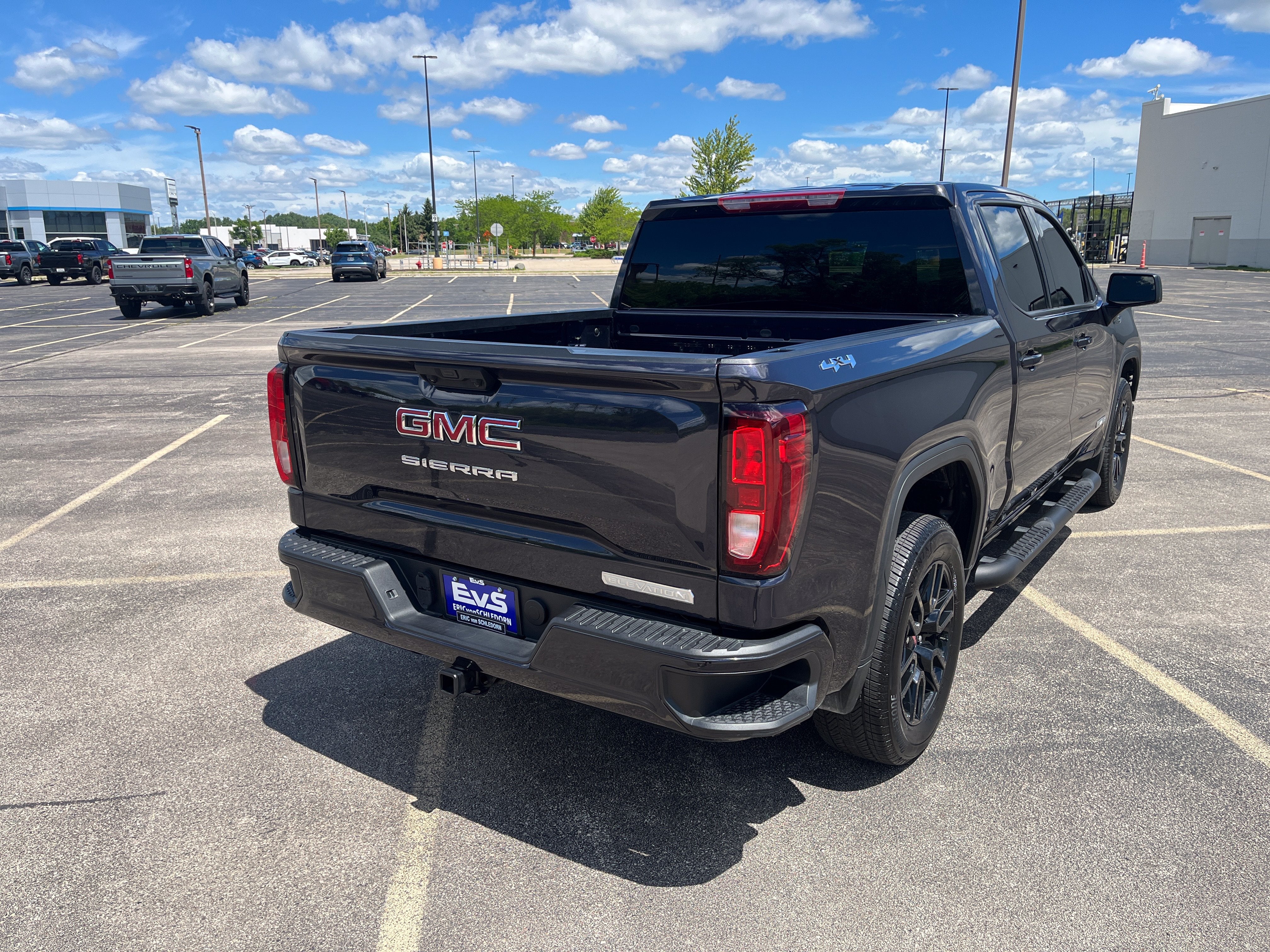 2025 GMC Sierra 1500 Elevation