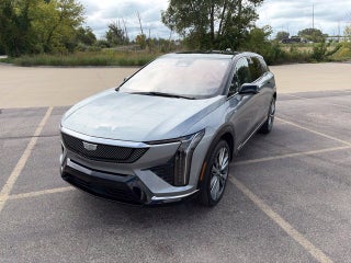 2025 Cadillac OPTIQ Luxury 2