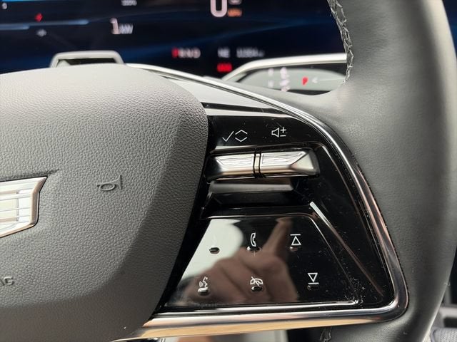 2025 Cadillac OPTIQ Sport 2