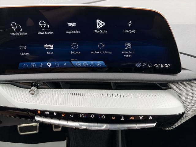 2025 Cadillac OPTIQ Sport 2