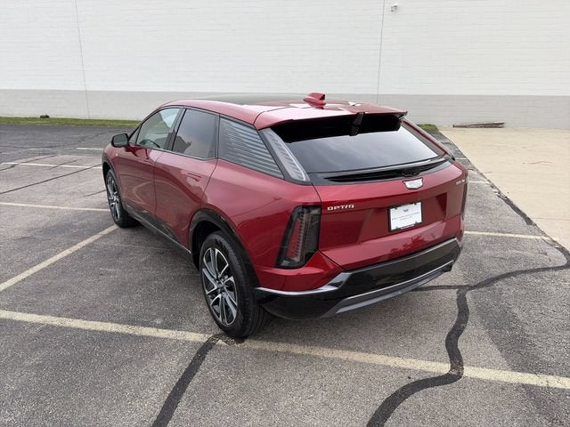 2025 Cadillac OPTIQ Sport 2