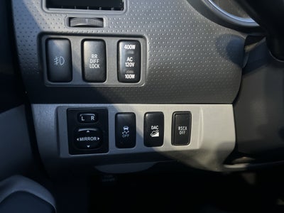 2012 Toyota Tacoma 4WD Double Cab Short Bed V6 Manual (Natl)