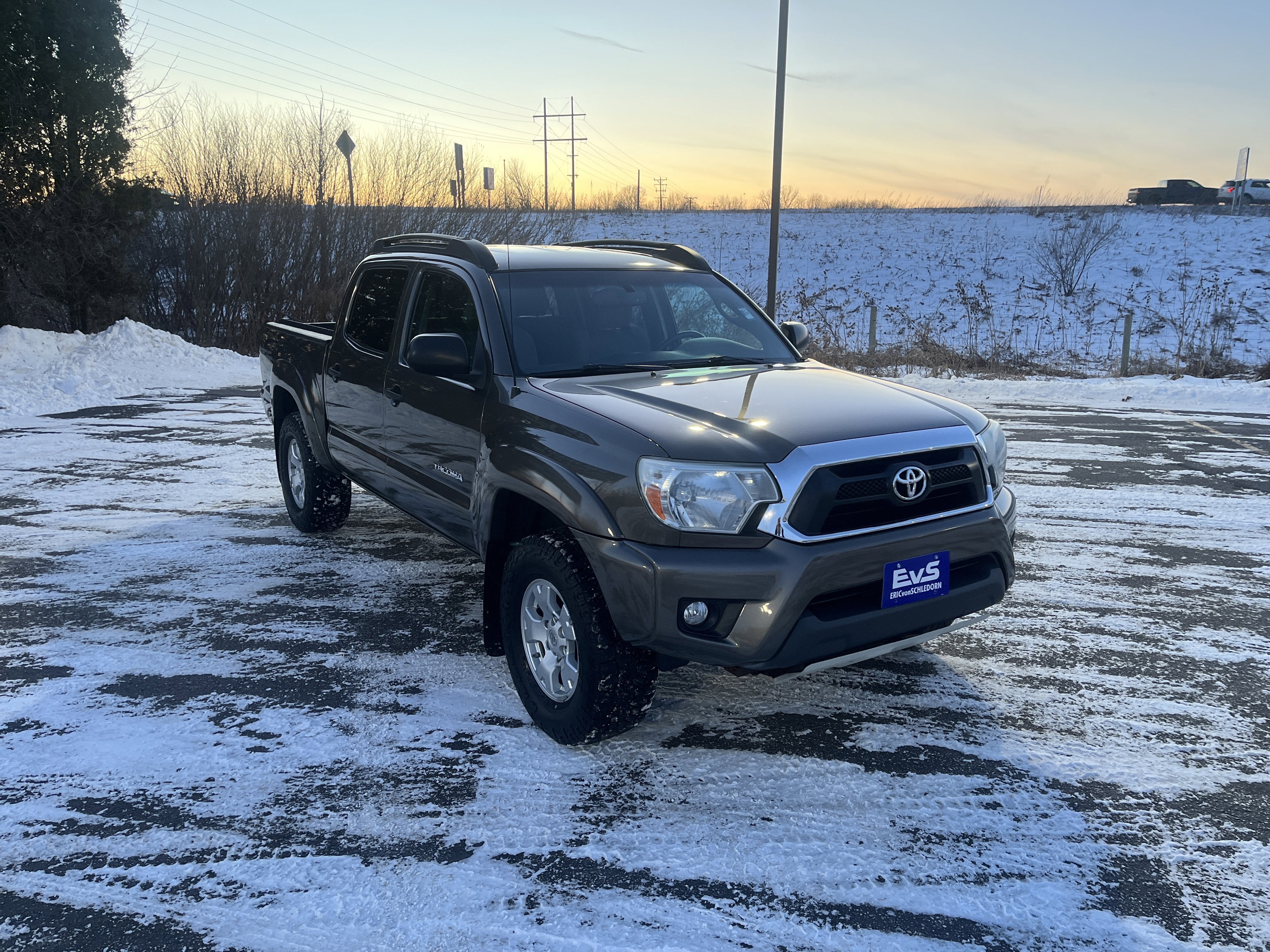 2012 Toyota Tacoma 4WD Double Cab Short Bed V6 Manual (Natl)