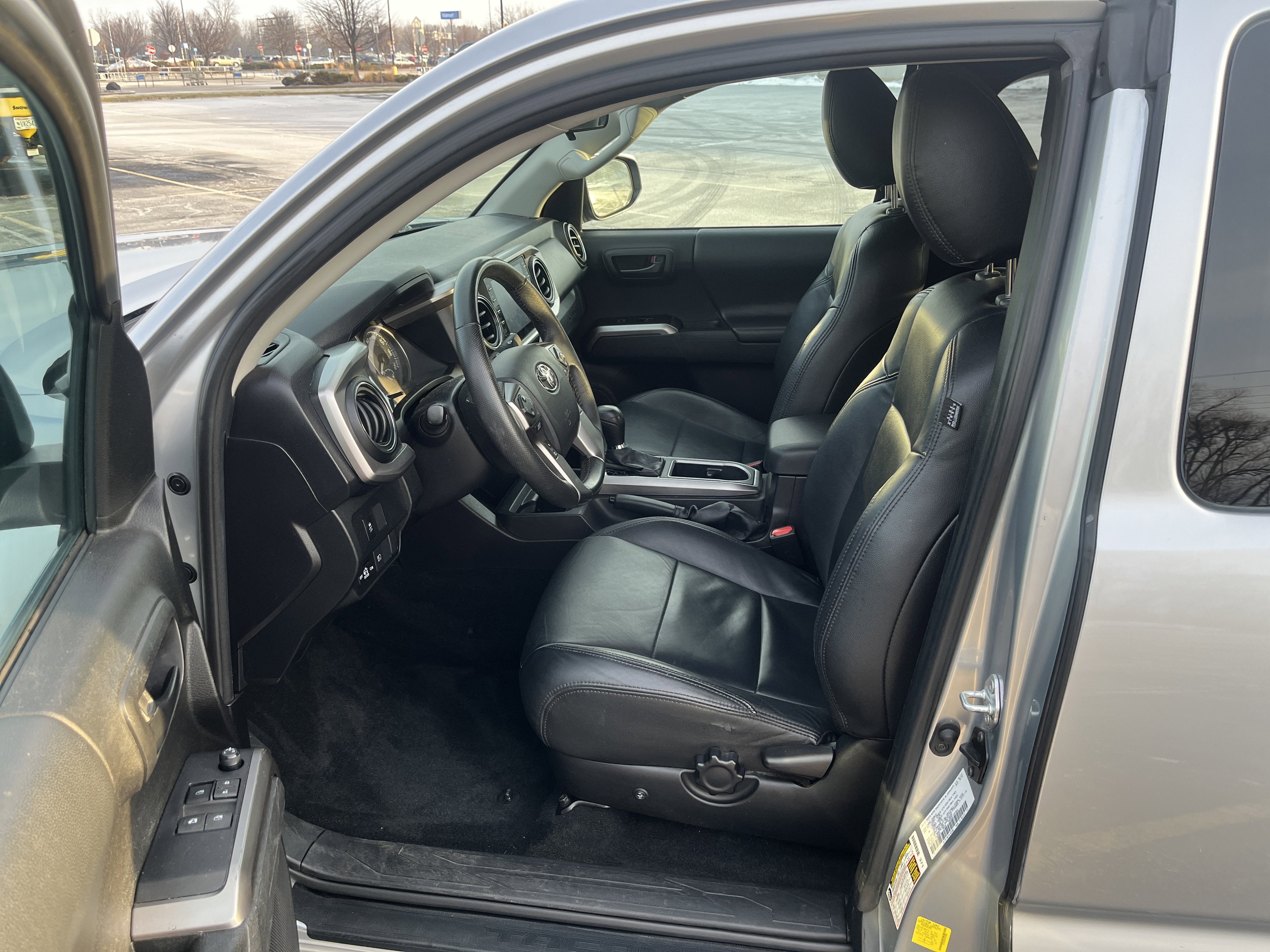 2022 Toyota Tacoma 2WD SR