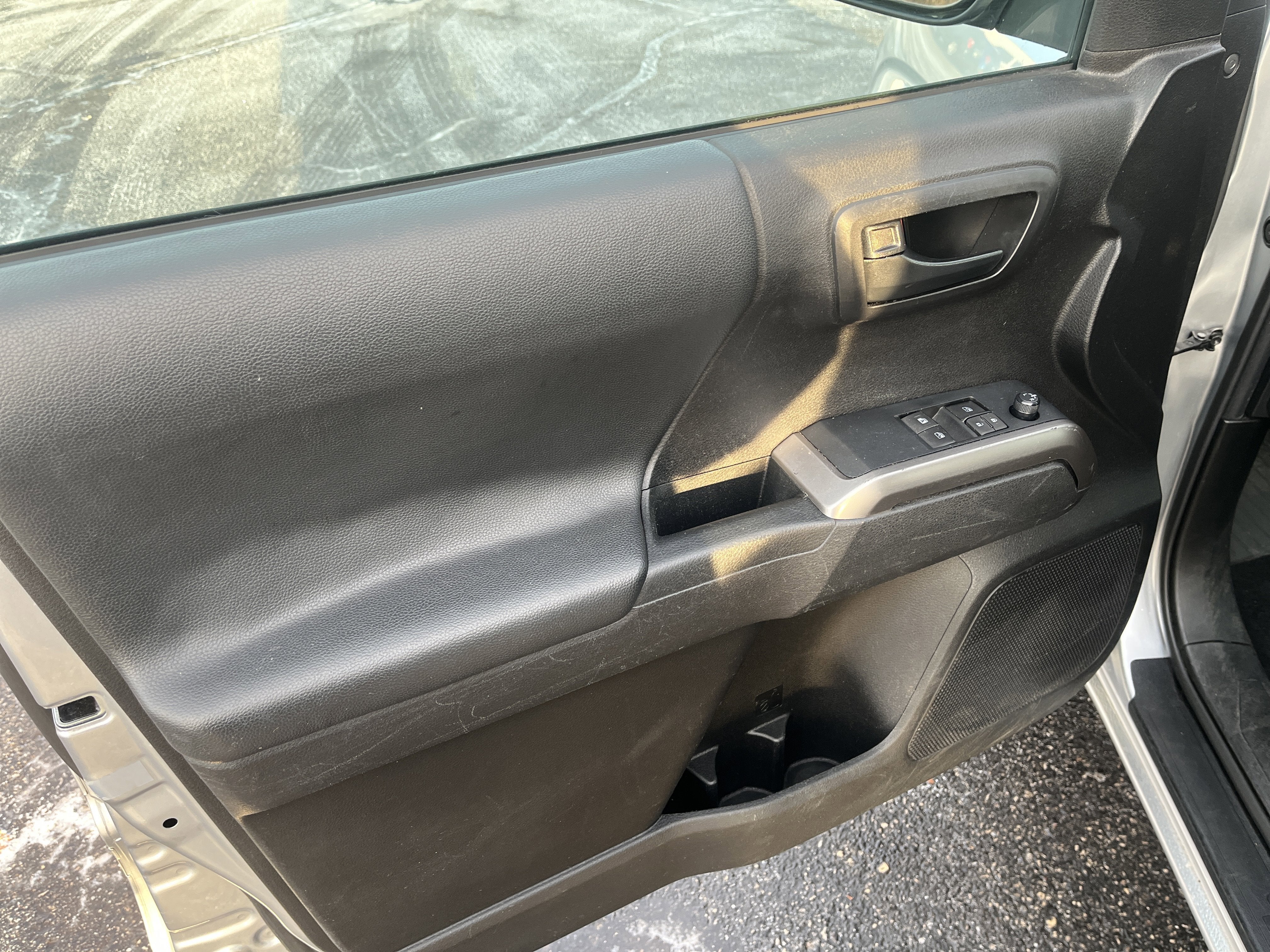 2022 Toyota Tacoma 2WD SR