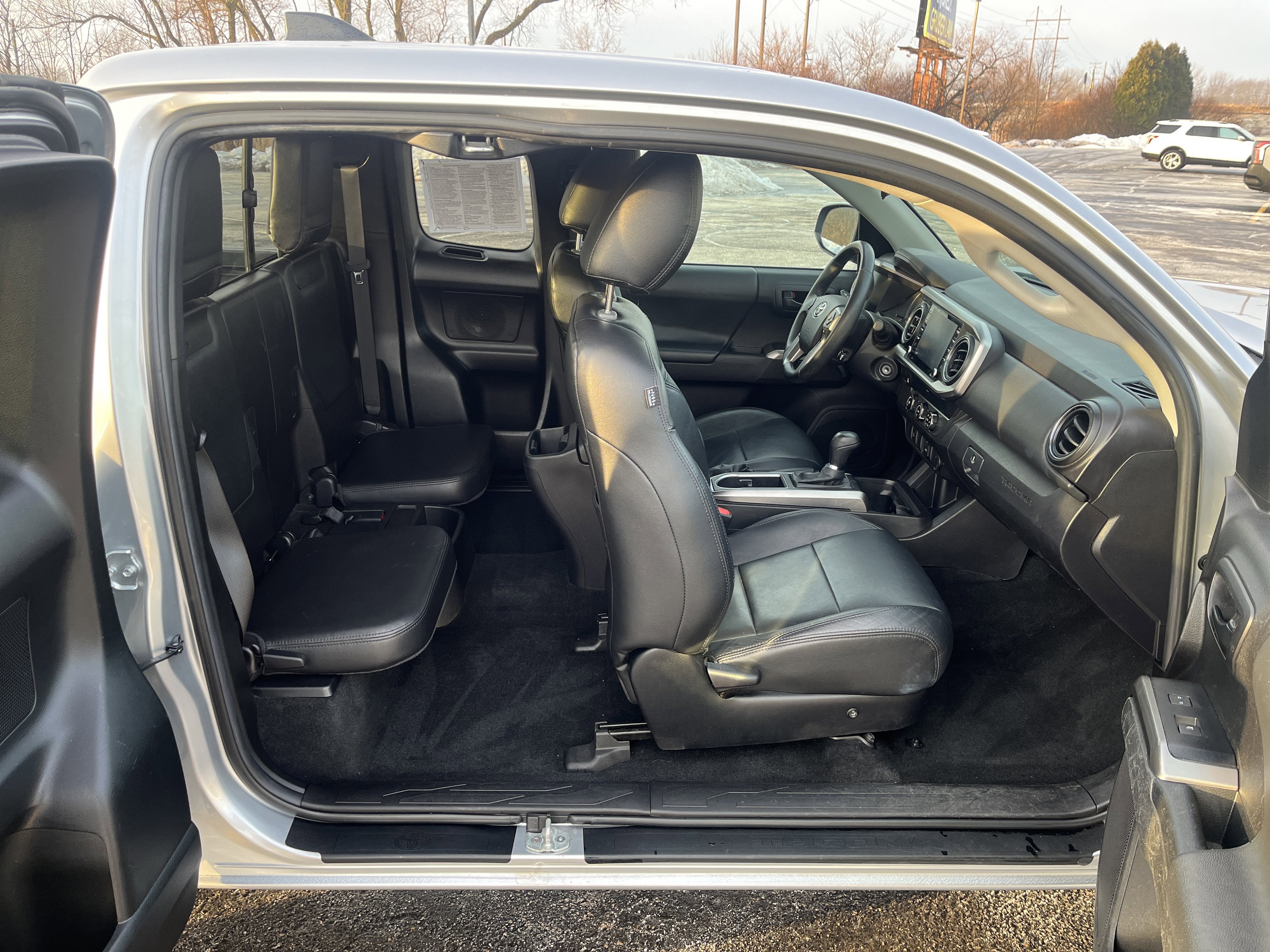 2022 Toyota Tacoma 2WD SR