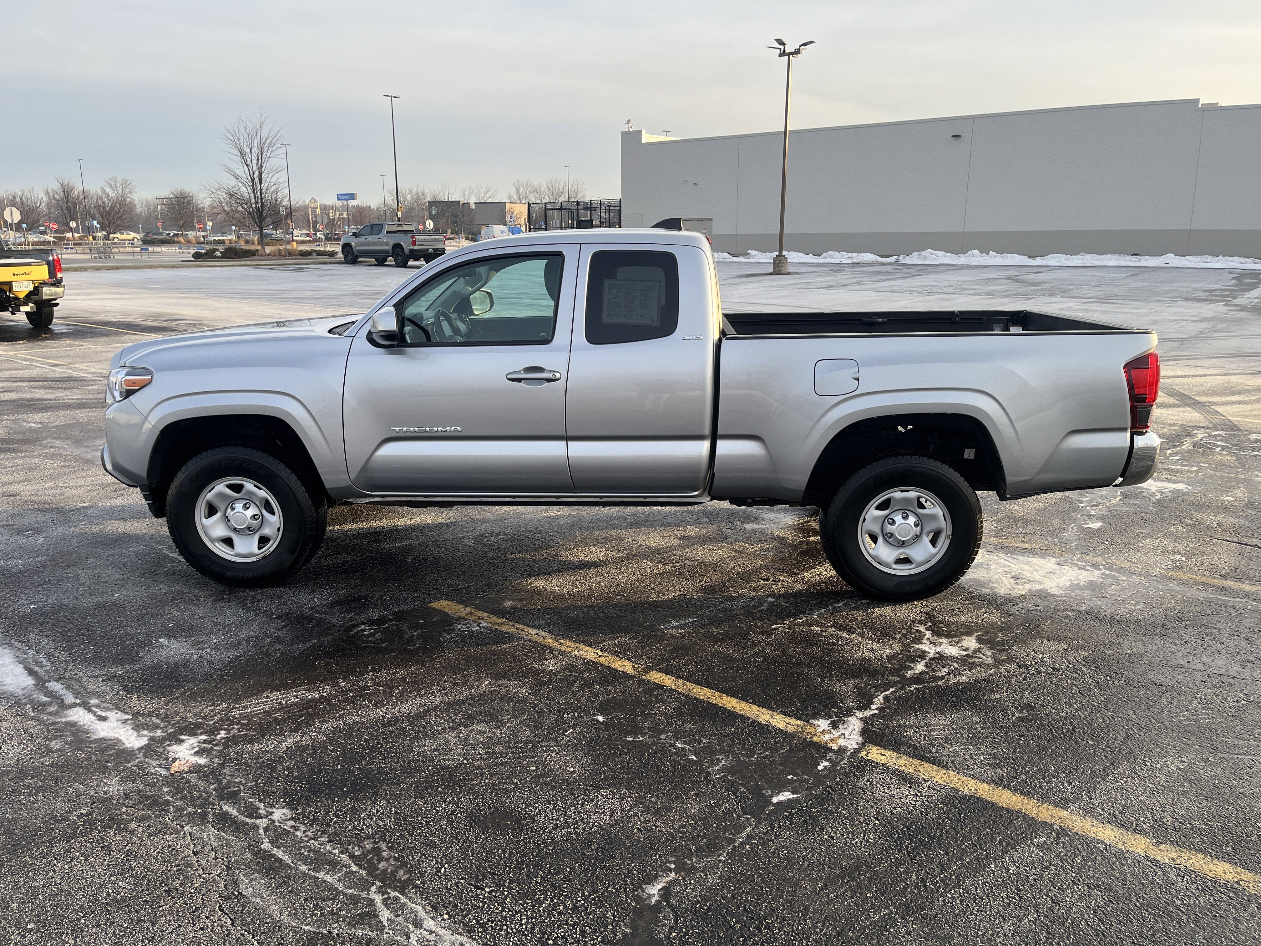 2022 Toyota Tacoma 2WD SR