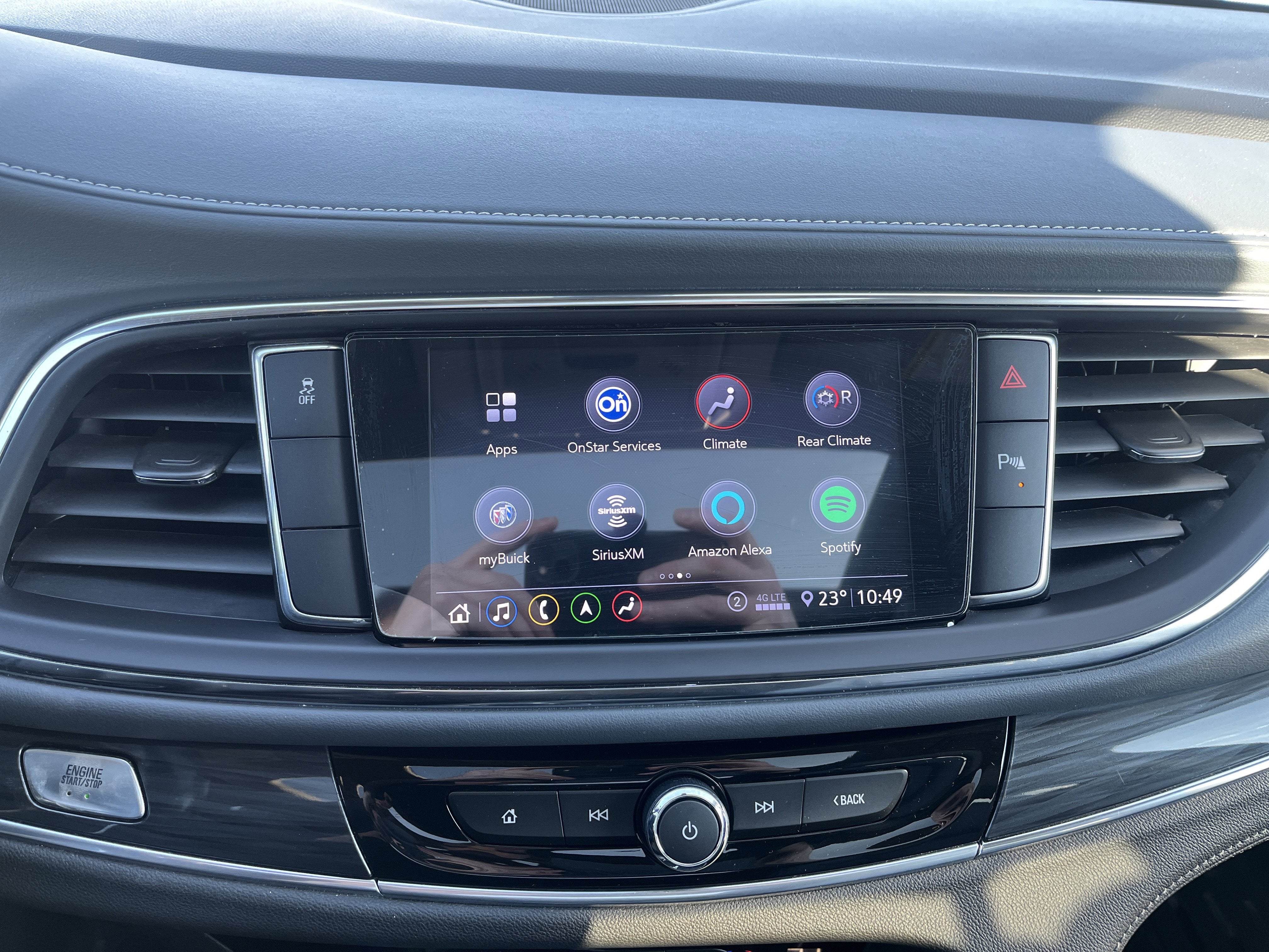 2021 Buick Enclave Essence