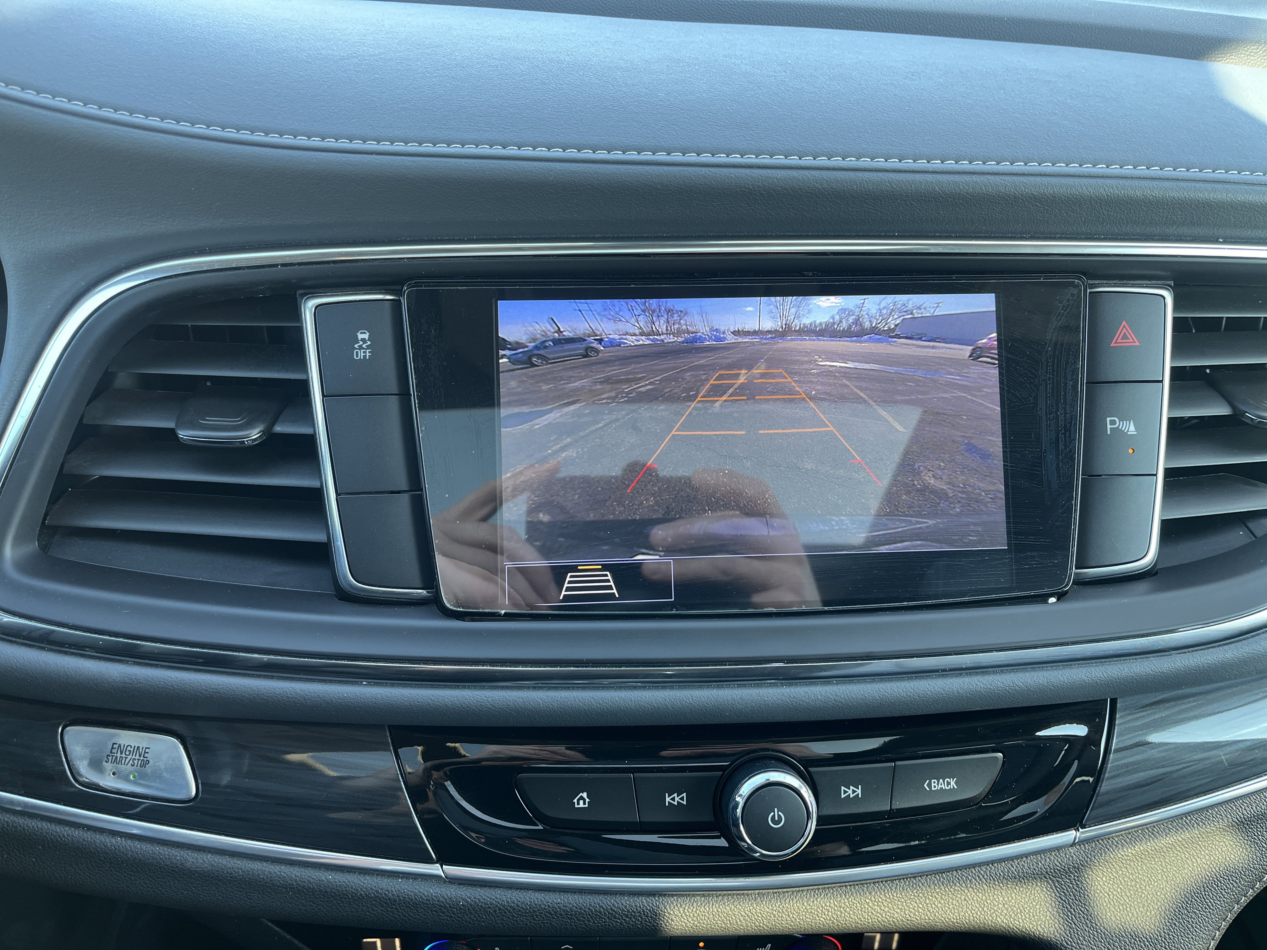 2021 Buick Enclave Essence