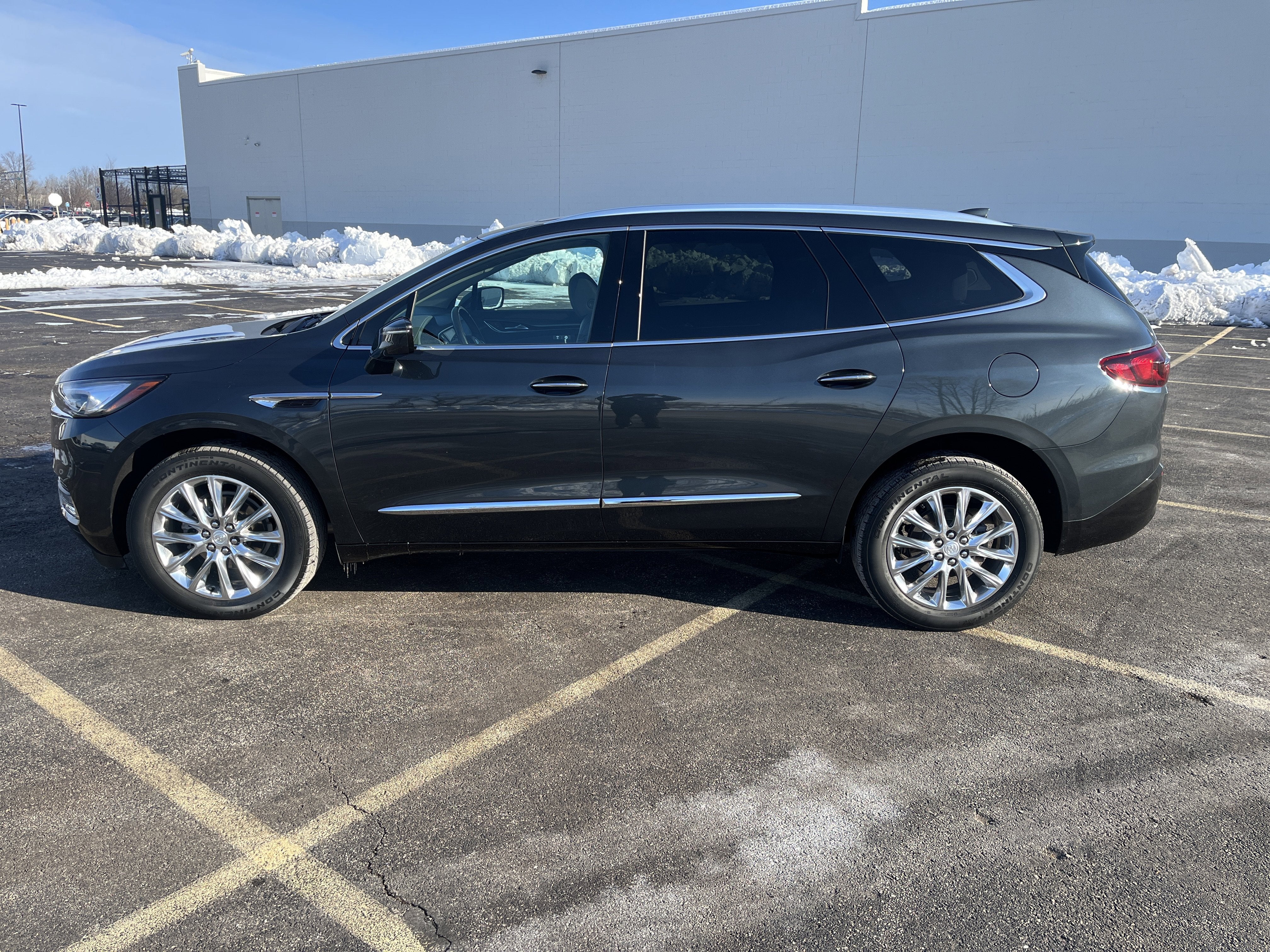 2021 Buick Enclave Essence