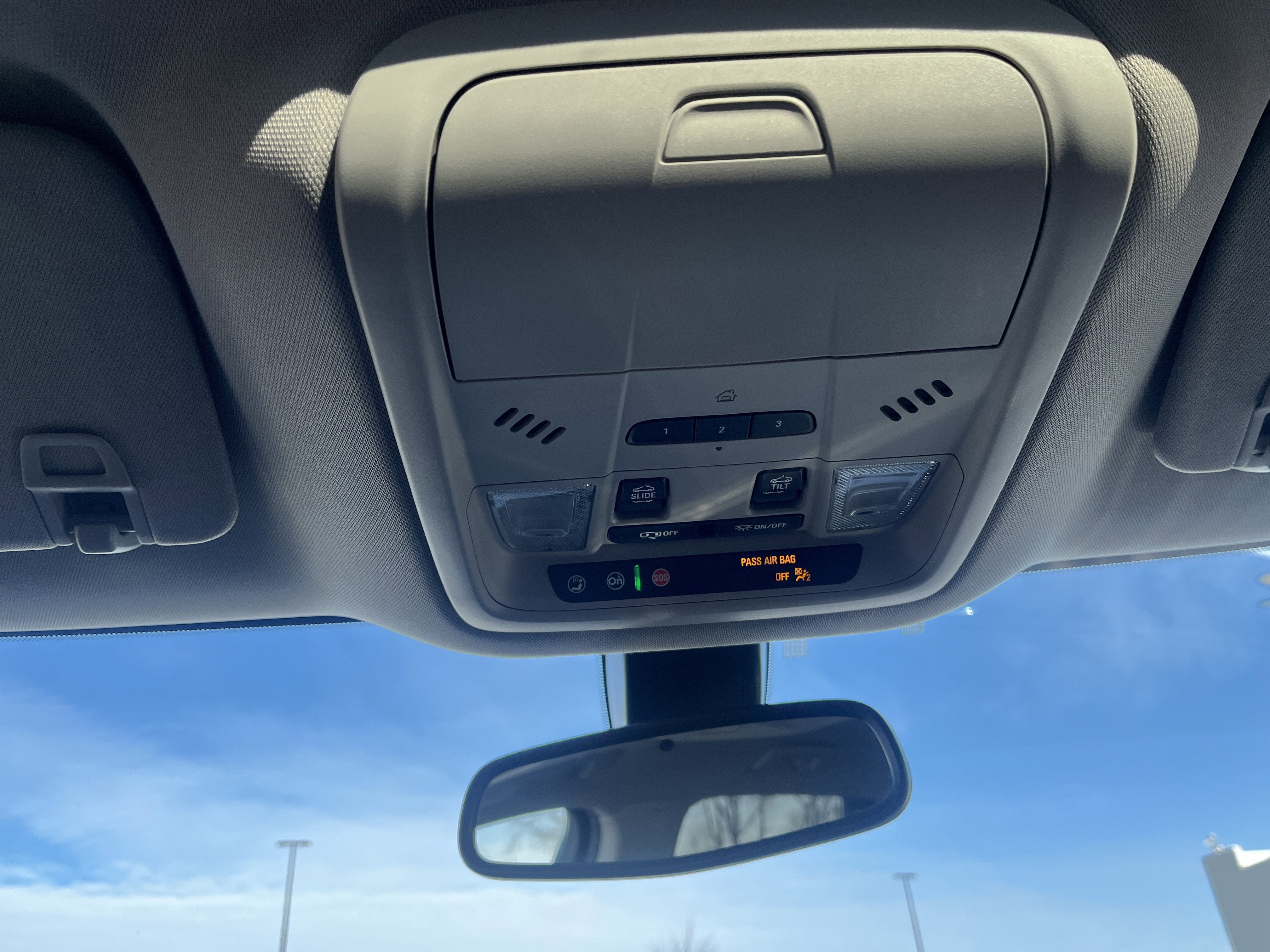 2021 Buick Enclave Essence