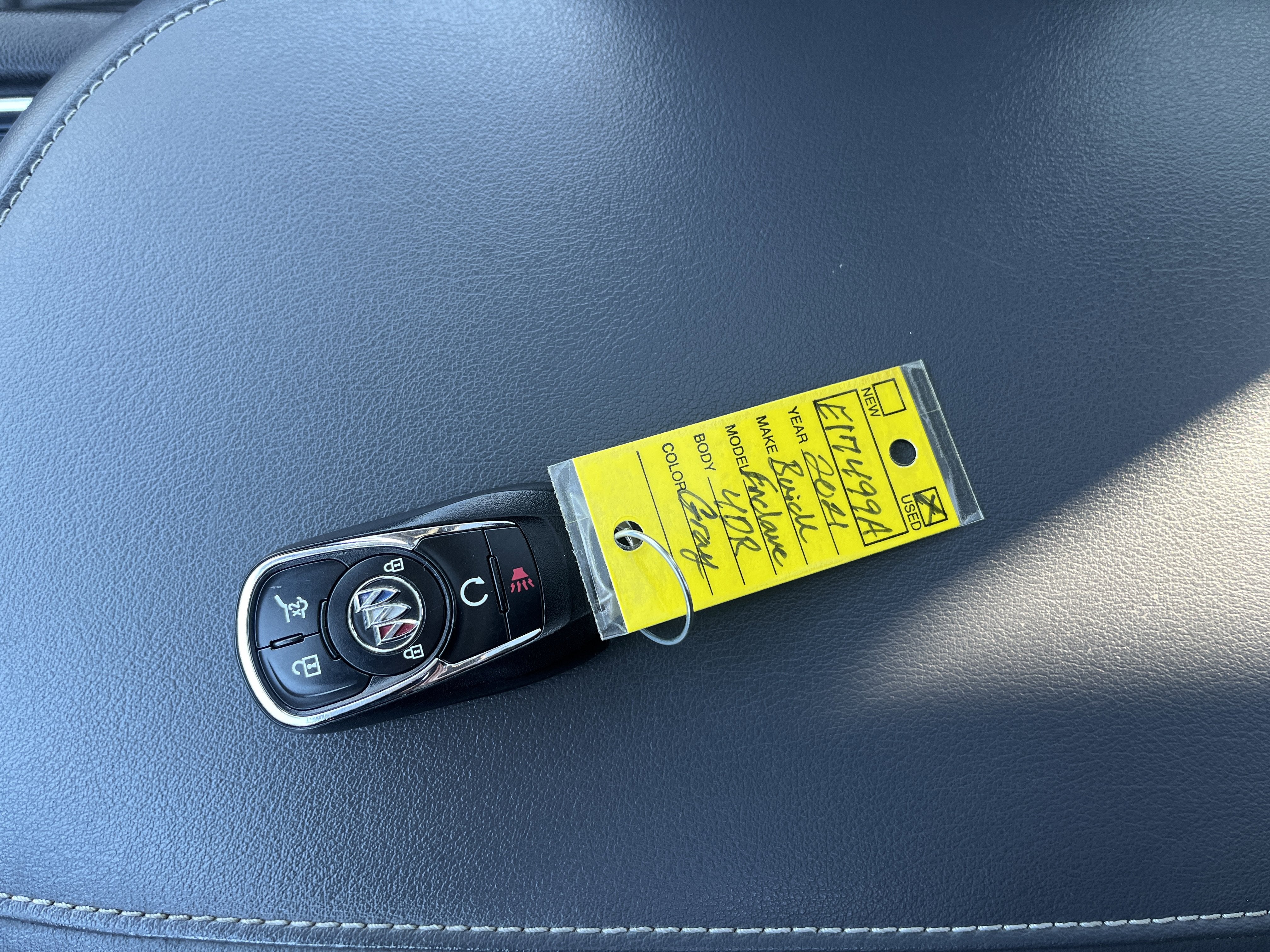 2021 Buick Enclave Essence