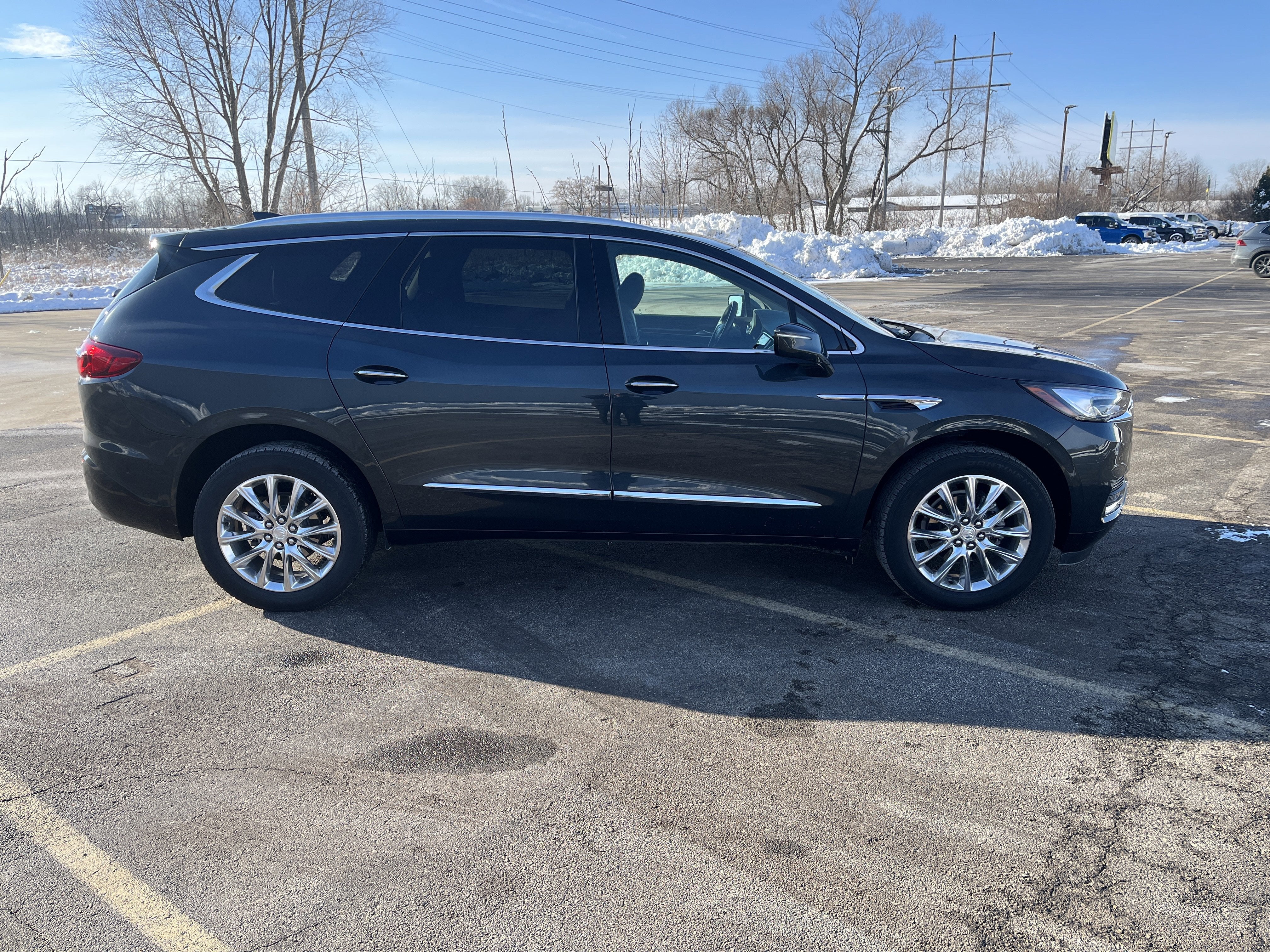 2021 Buick Enclave Essence