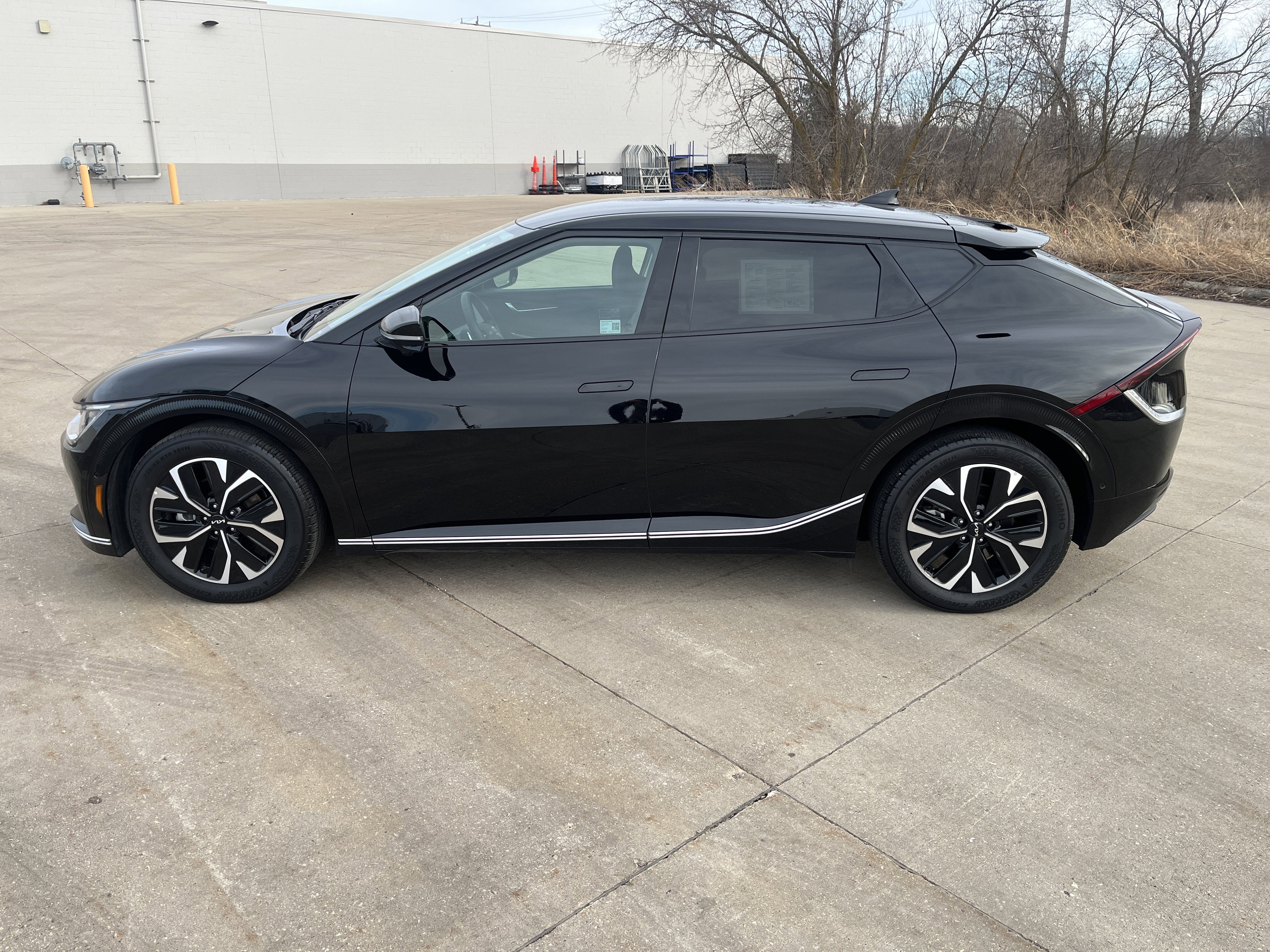 2022 Kia EV6 Wind